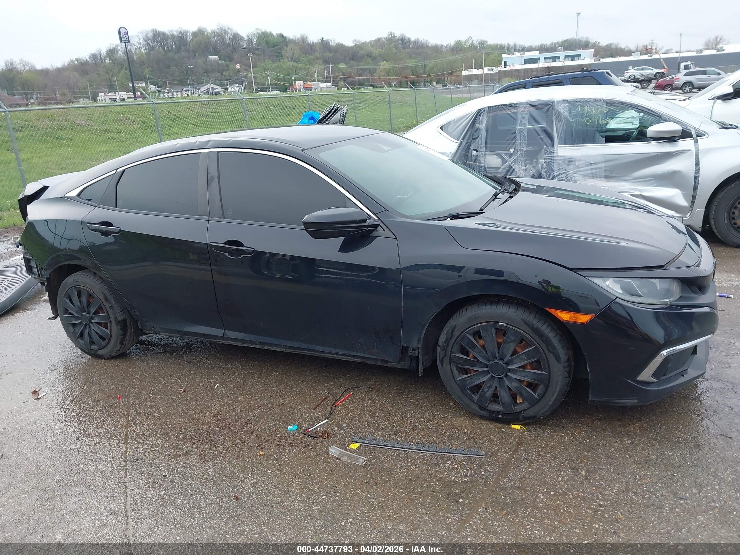 2019 Honda Civic Lx Черный vin: 19XFC2F64KE021047
