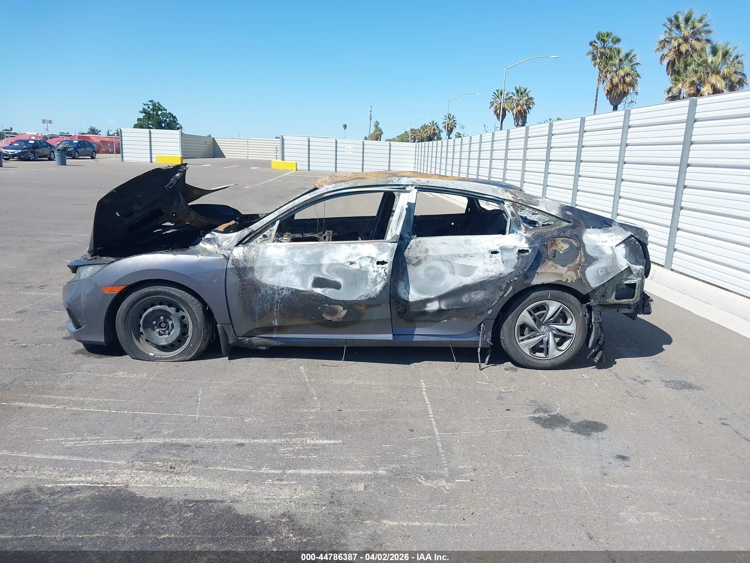 2020 Honda Civic Lx Gray vin: 19XFC2F65LE210338