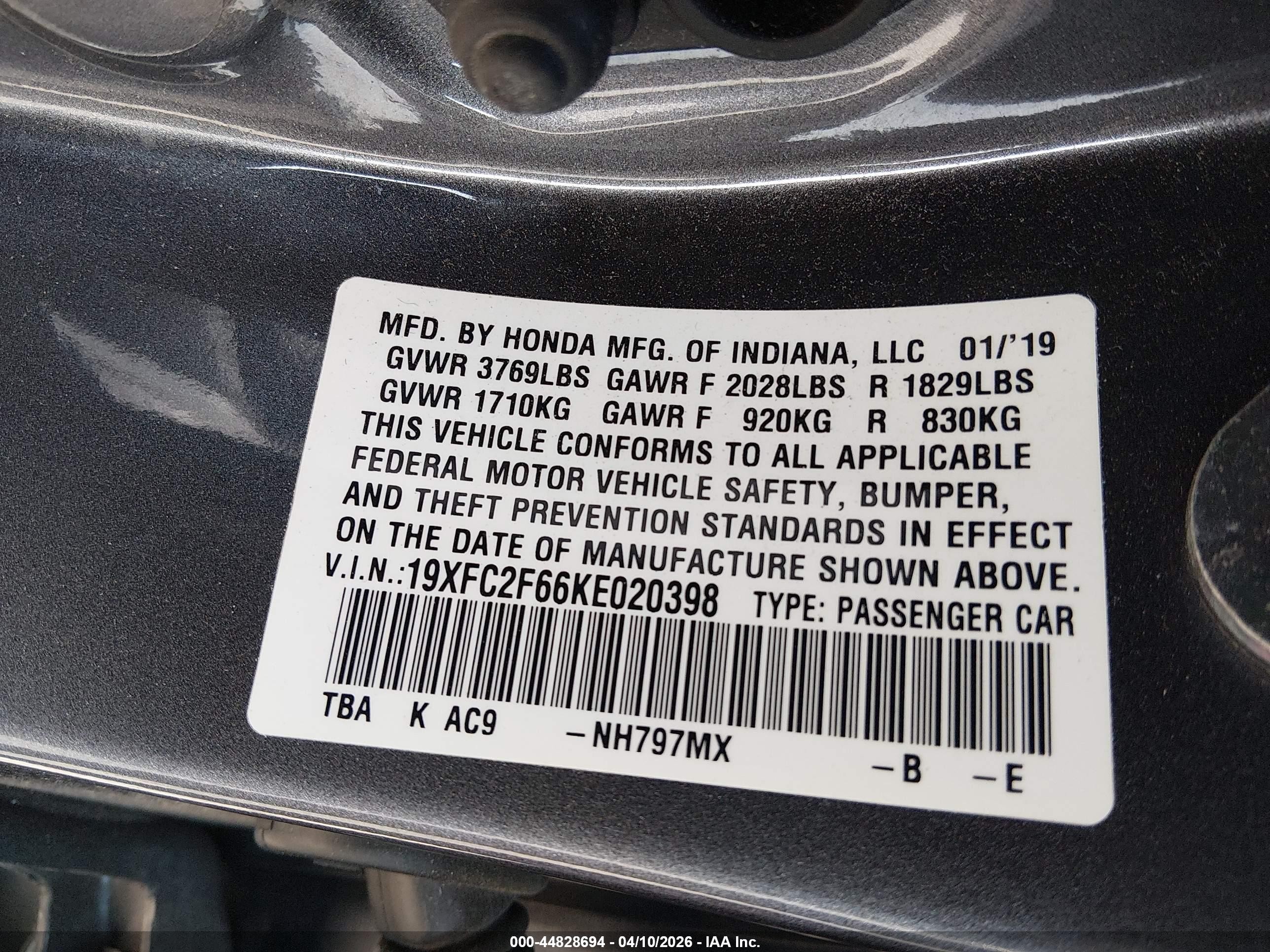 2019 Honda Civic Lx Silver vin: 19XFC2F66KE020398