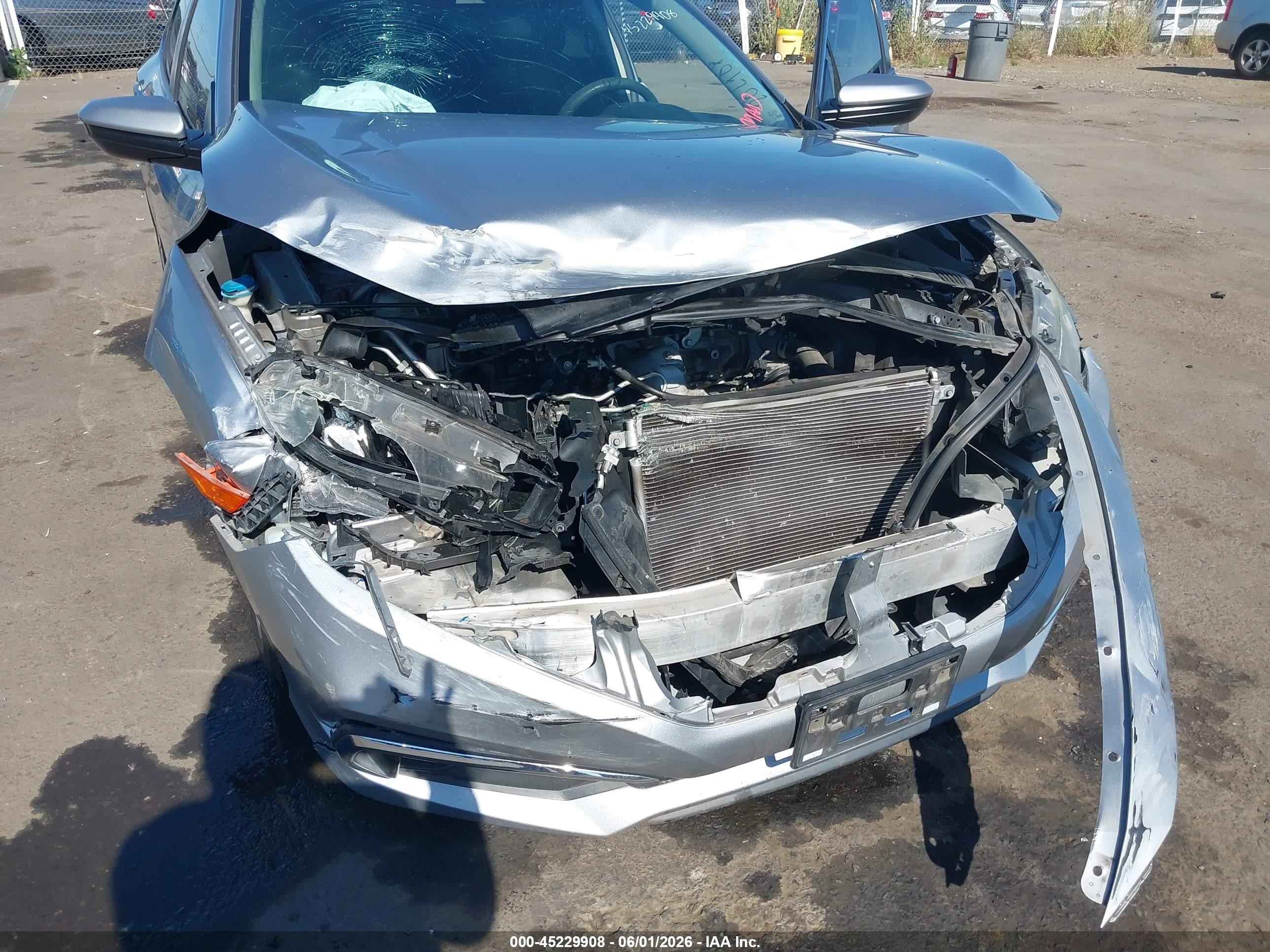 2019 Honda Civic Lx Silver vin: 19XFC2F67KE202787