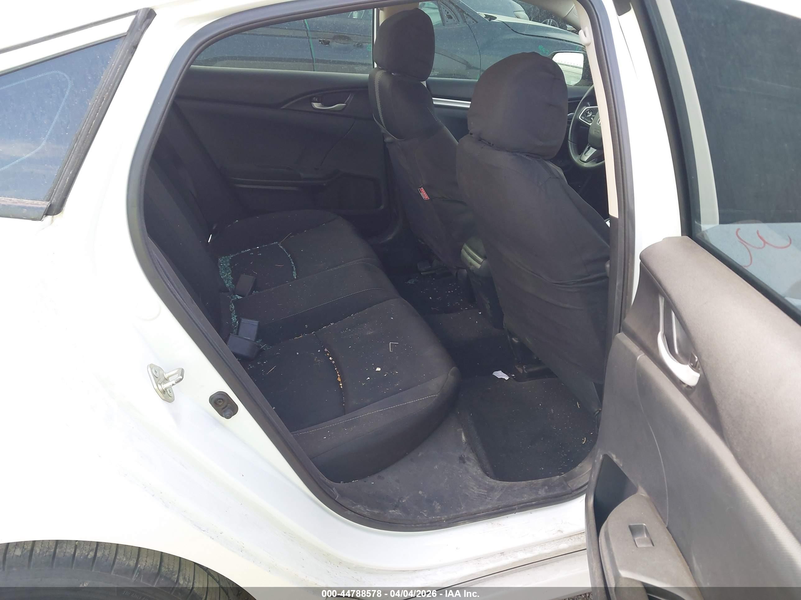 2020 Honda Civic Lx White vin: 19XFC2F6XLE024133