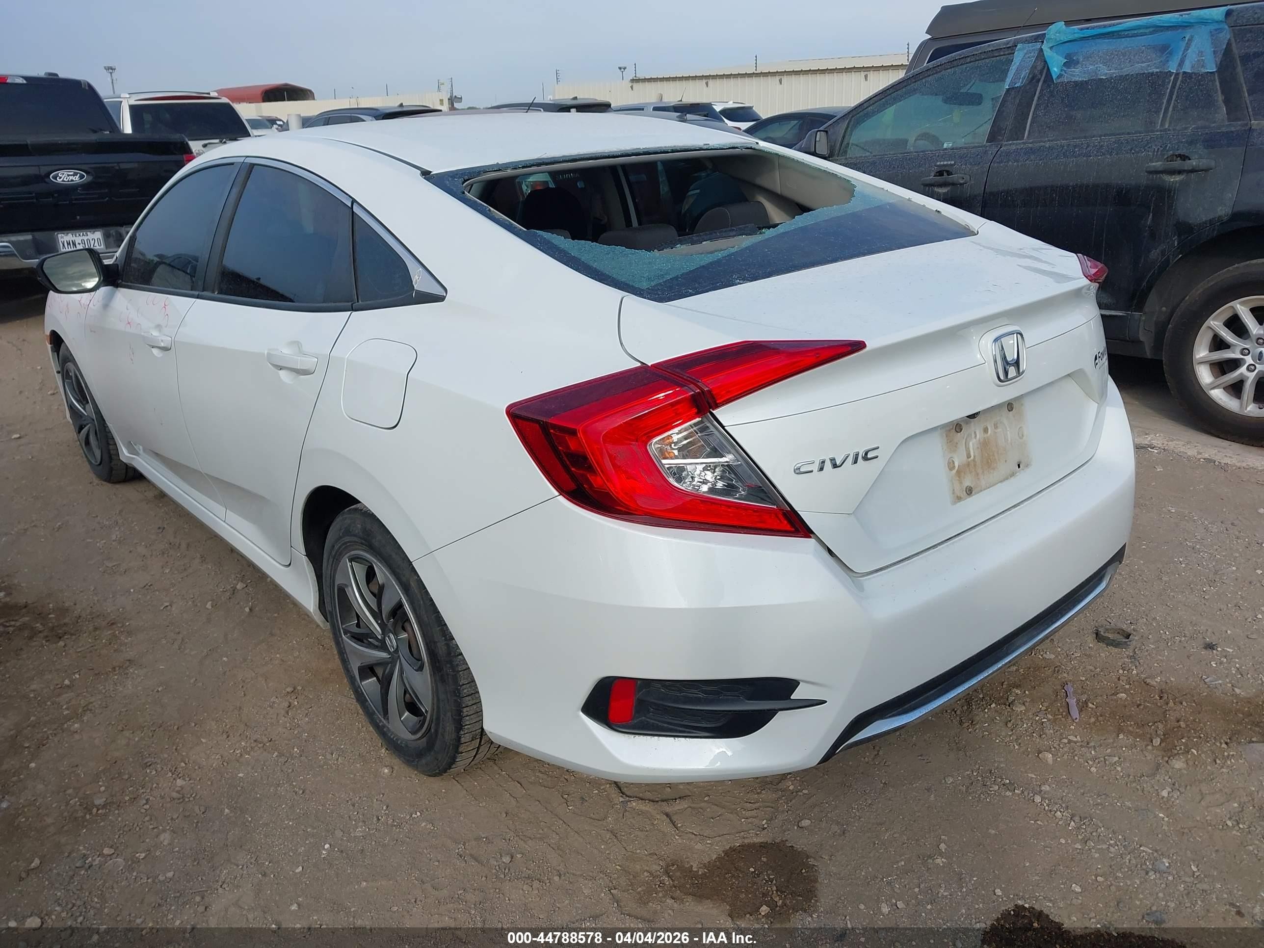 2020 Honda Civic Lx White vin: 19XFC2F6XLE024133