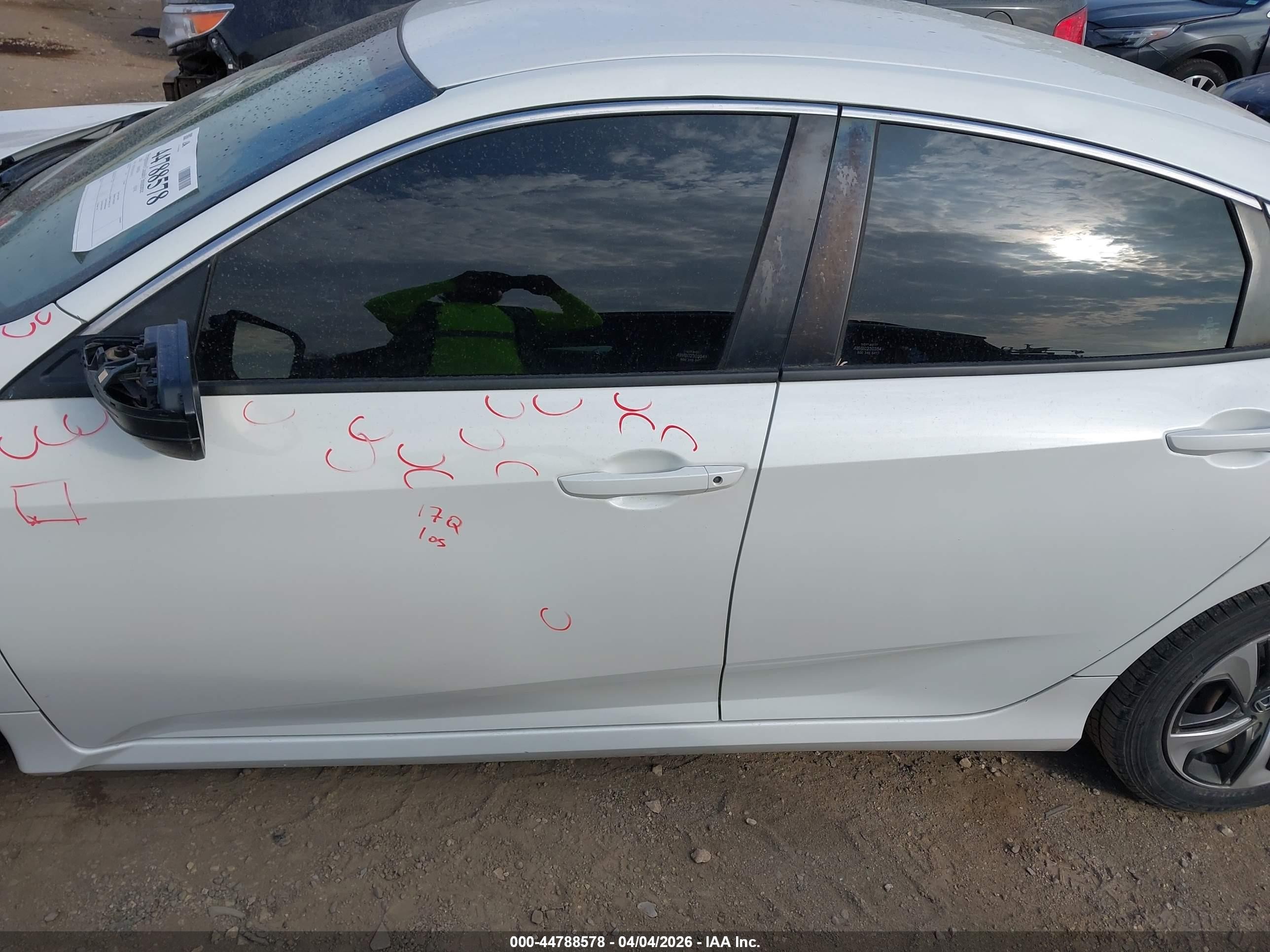 2020 Honda Civic Lx White vin: 19XFC2F6XLE024133