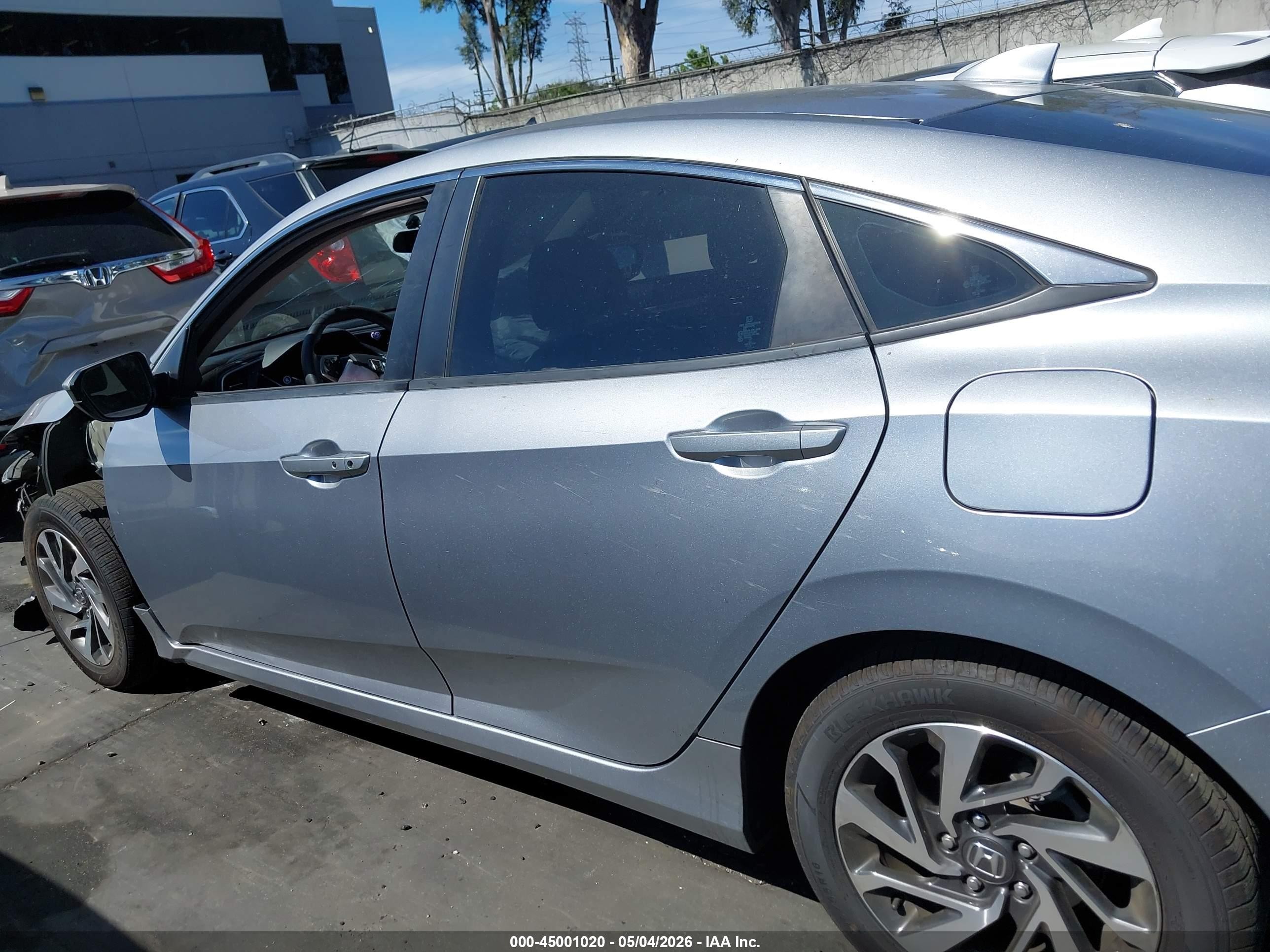 2017 Honda Civic Ex Silver vin: 19XFC2F70HE051325