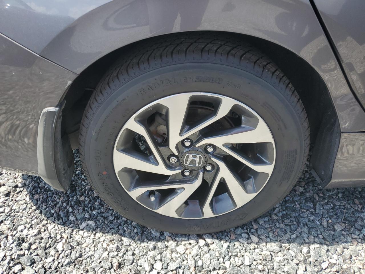 2018 Honda Civic Ex Gray vin: 19XFC2F70JE034126 Damage: Right Rear Wheel, Curb Rash, 1 To 2 Inches