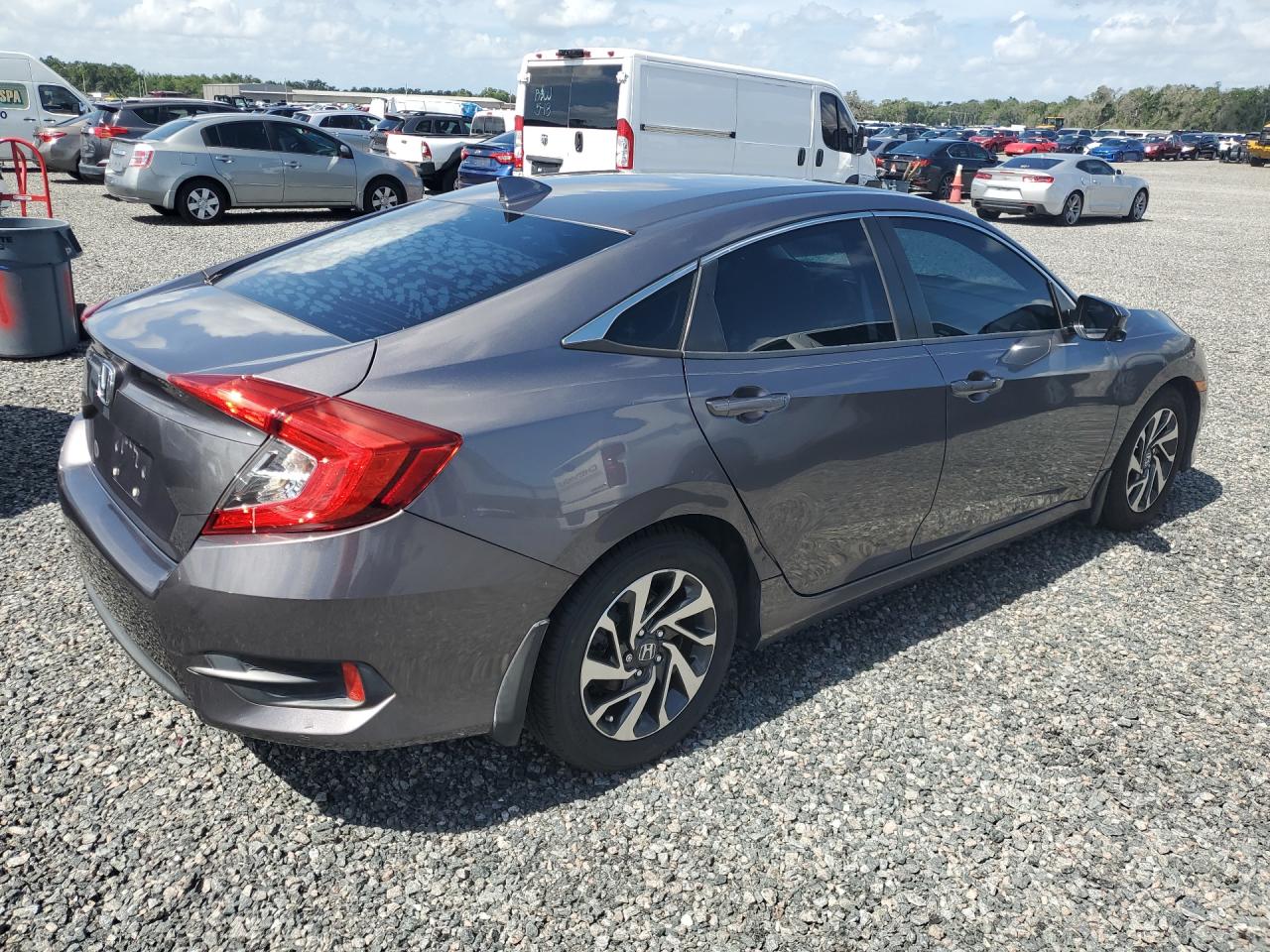 2018 Honda Civic Ex Gray vin: 19XFC2F70JE034126