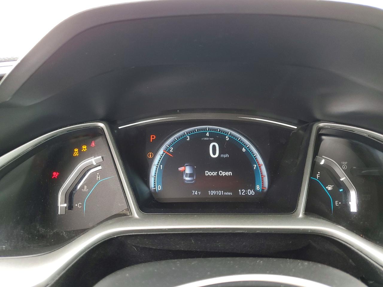 2018 Honda Civic Ex White vin: 19XFC2F70JE206929