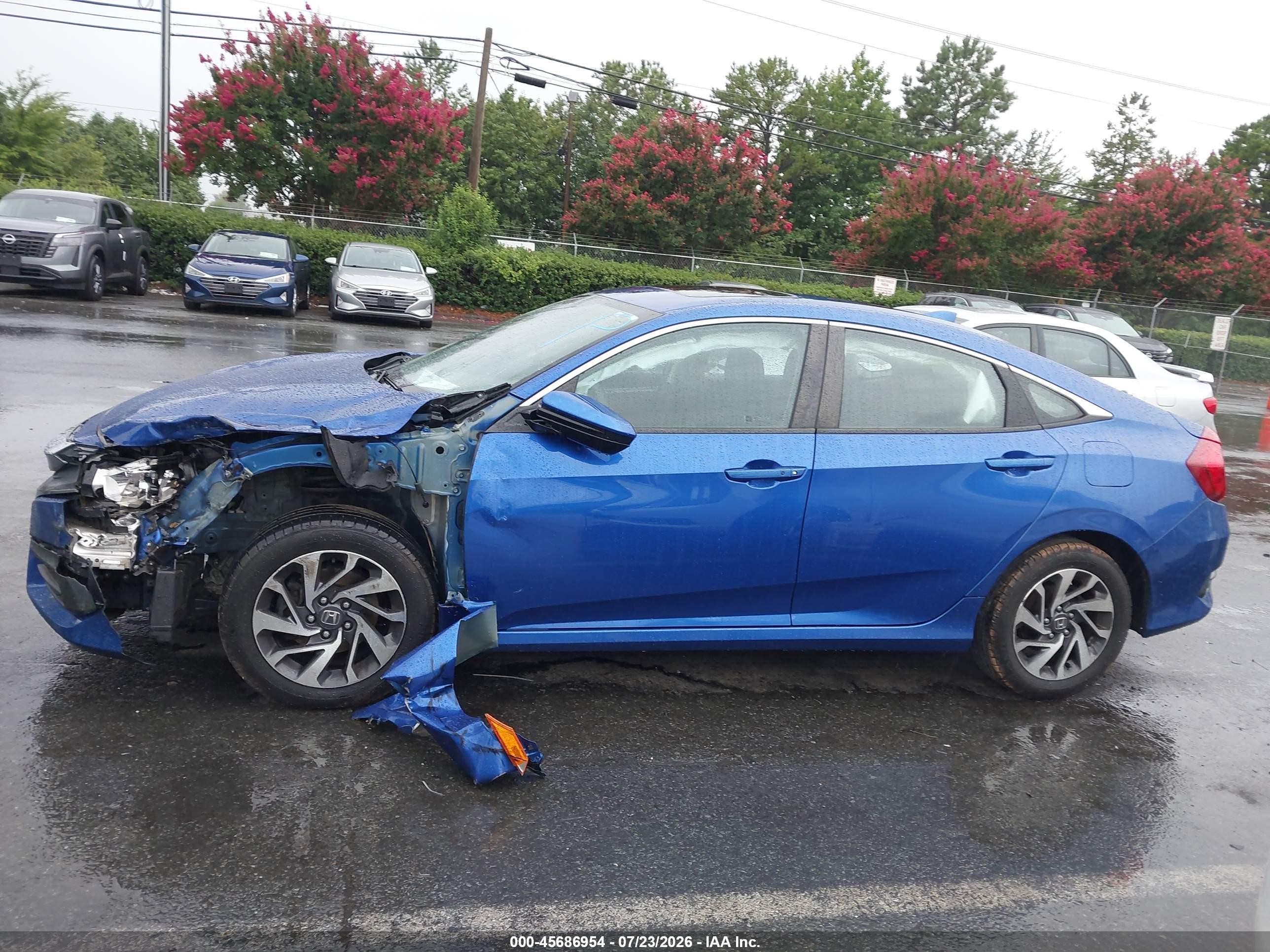 2017 Honda Civic Ex Синий vin: 19XFC2F71HE217559