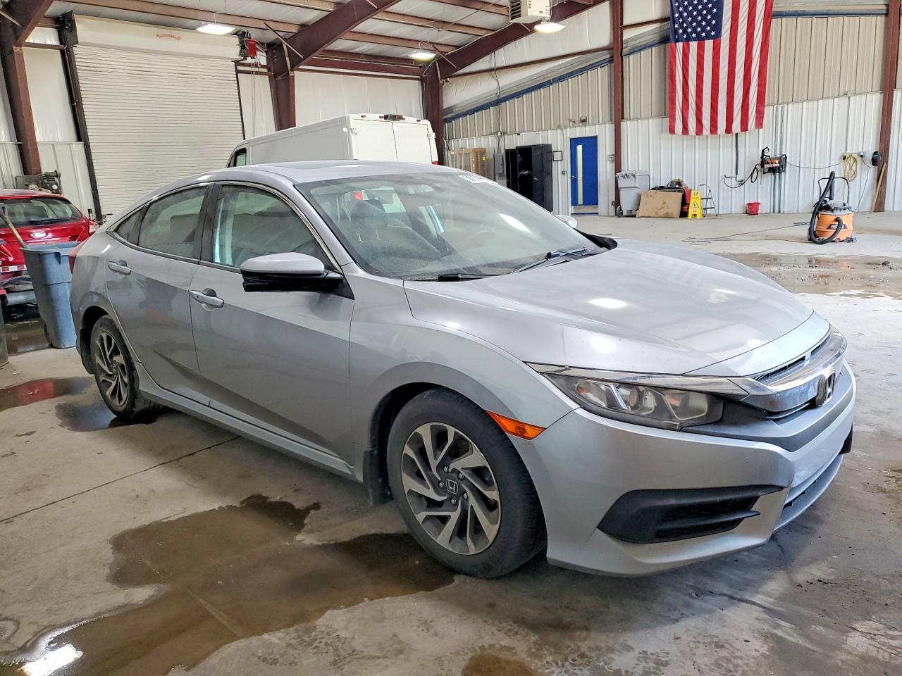 2018 Honda Civic Ex Silver vin: 19XFC2F72JE205782