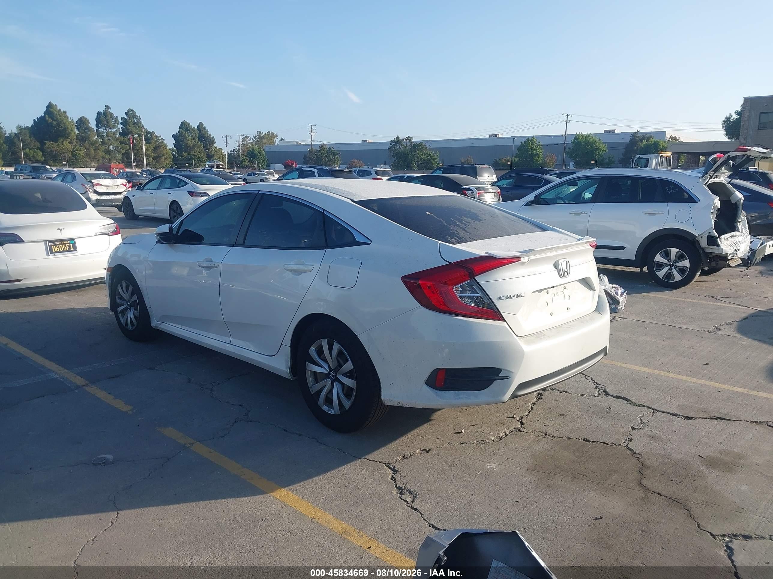2016 Honda Civic Ex Белый vin: 19XFC2F73GE215391