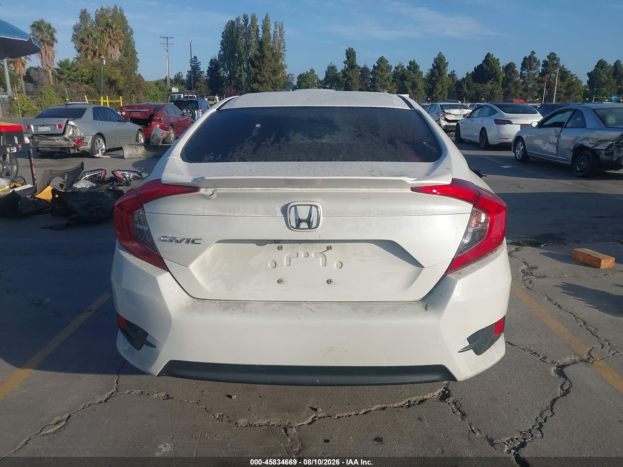 2016 Honda Civic Ex Белый vin: 19XFC2F73GE215391