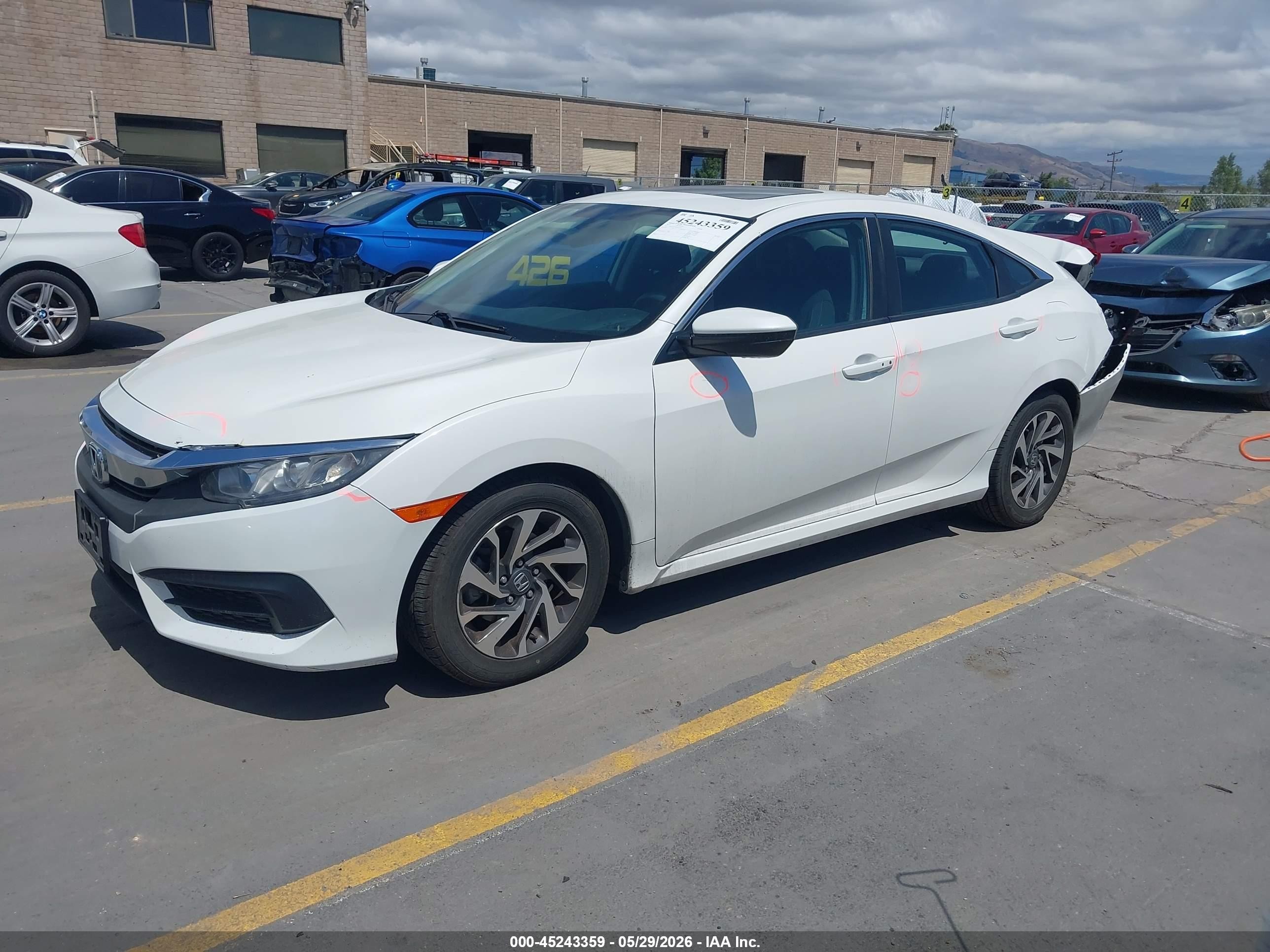 2017 Honda Civic Ex Белый vin: 19XFC2F73HE227266