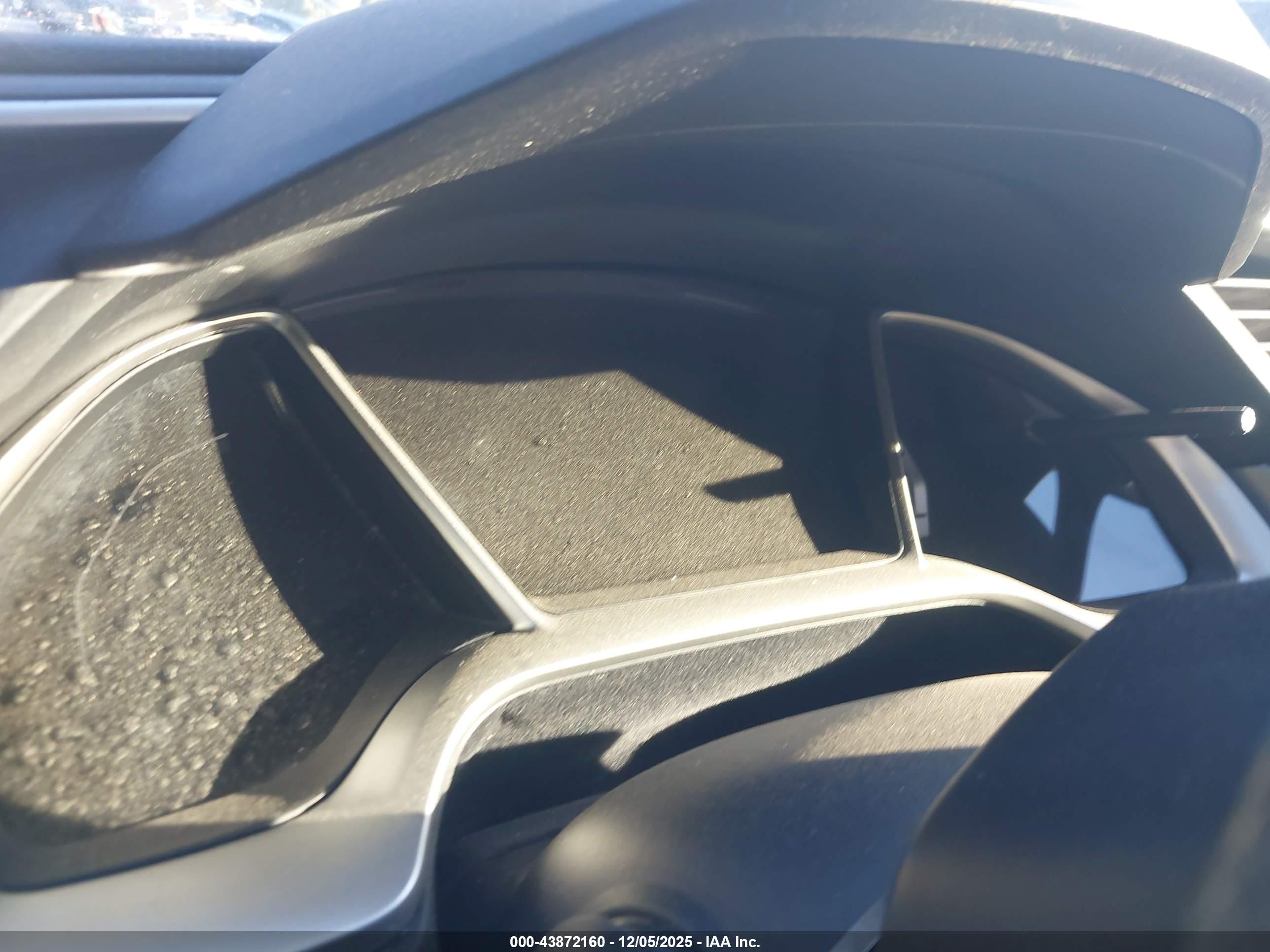 2018 Honda Civic Ex Gray vin: 19XFC2F73JE009415