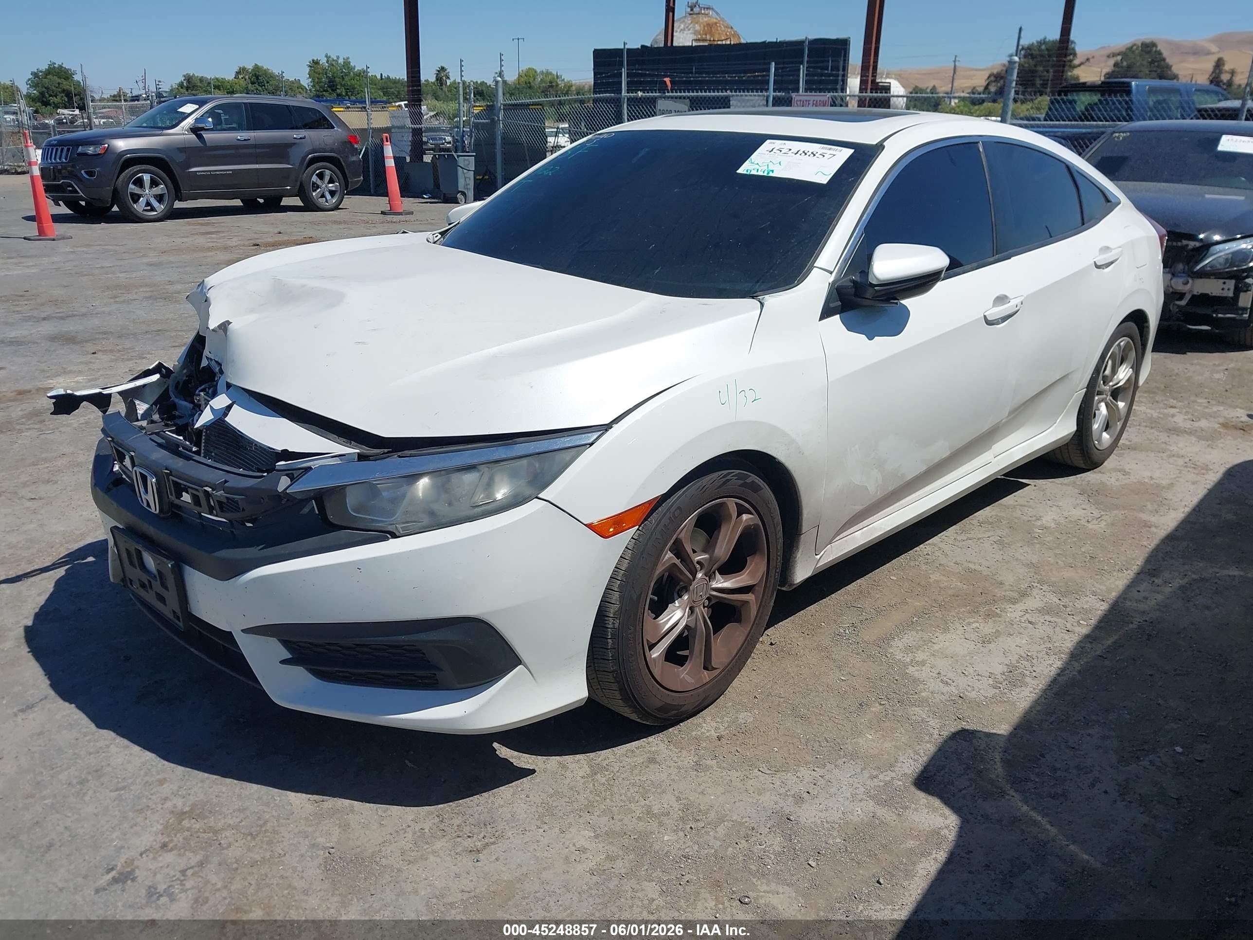 2016 Honda Civic Ex Белый vin: 19XFC2F74GE203833