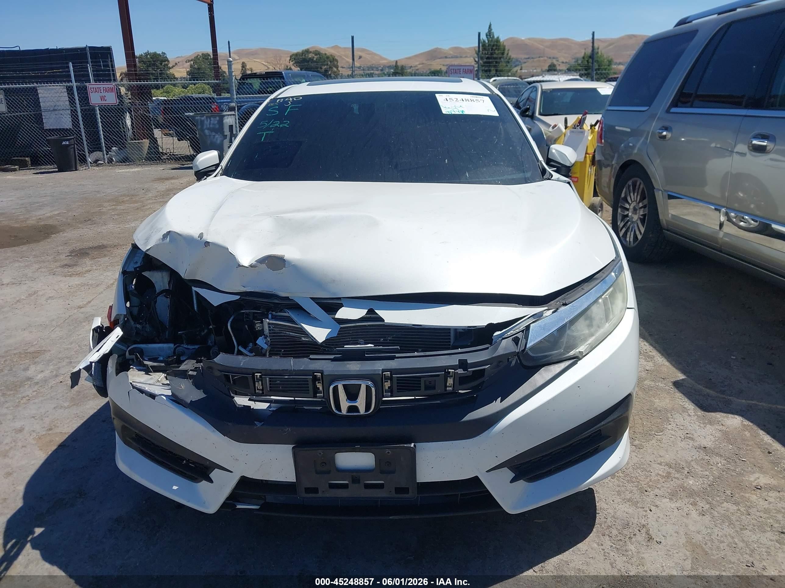 2016 Honda Civic Ex Белый vin: 19XFC2F74GE203833