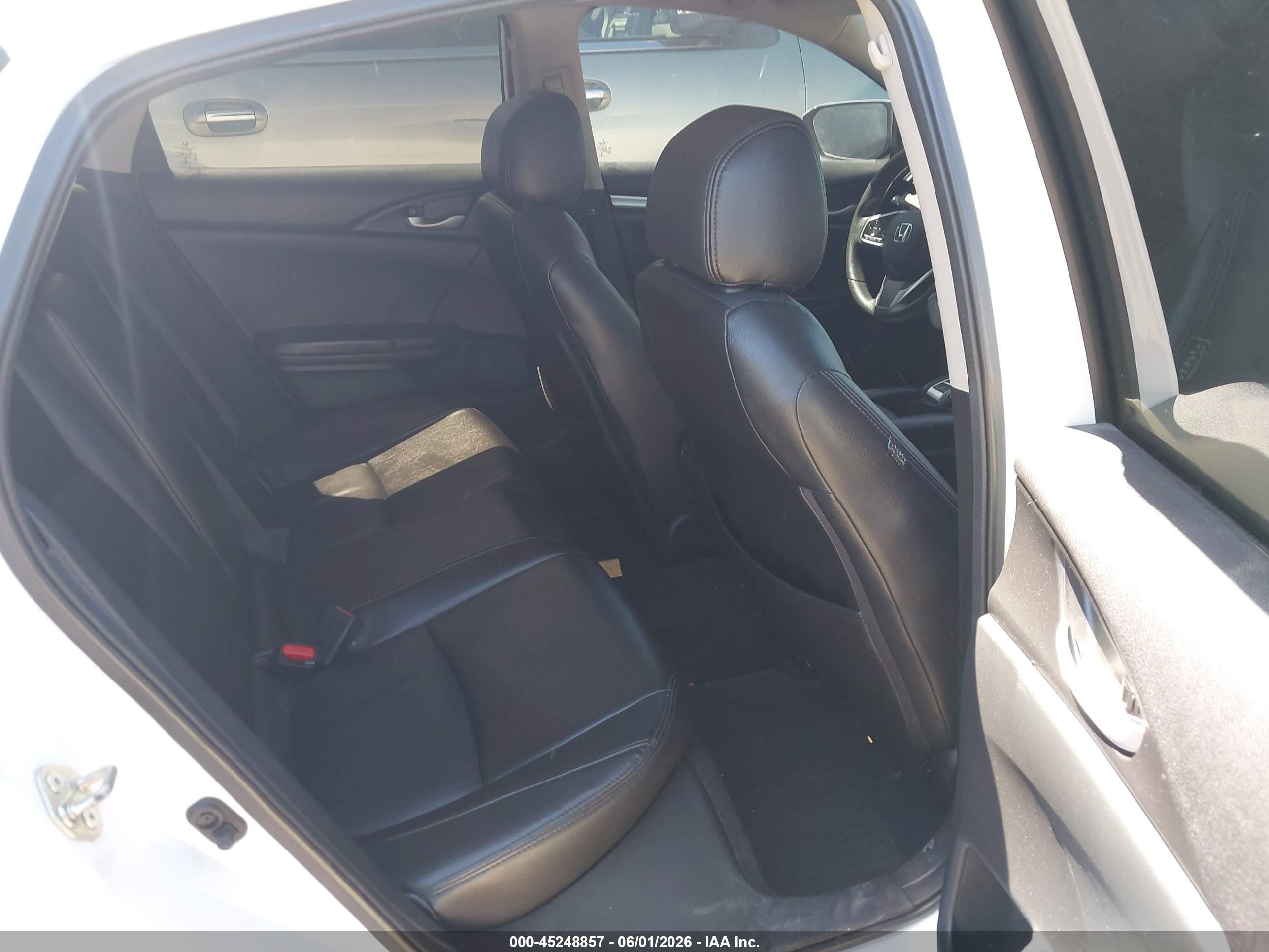 2016 Honda Civic Ex Белый vin: 19XFC2F74GE203833