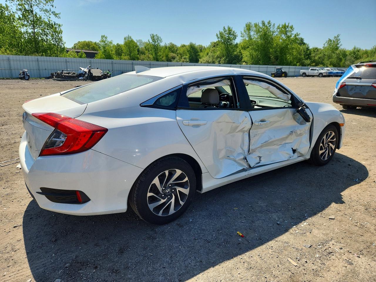 2017 Honda Civic Ex White vin: 19XFC2F75HE014495