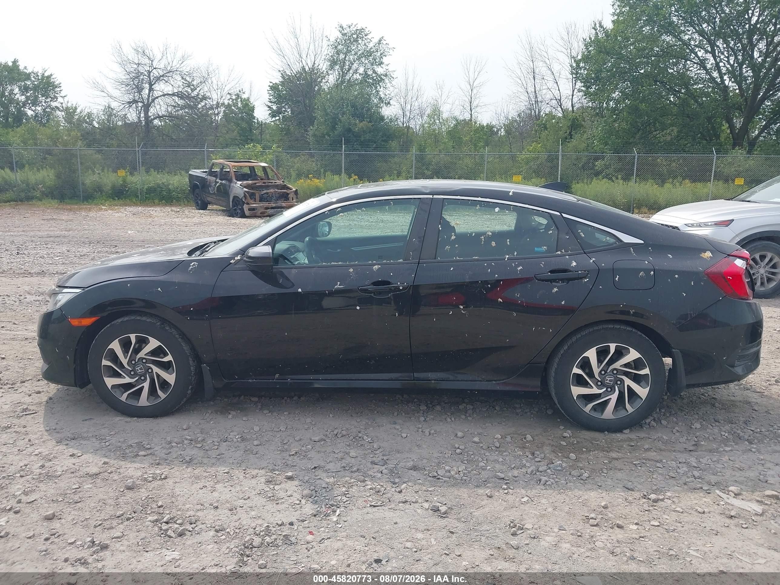 2018 Honda Civic Ex Black vin: 19XFC2F75JE011344