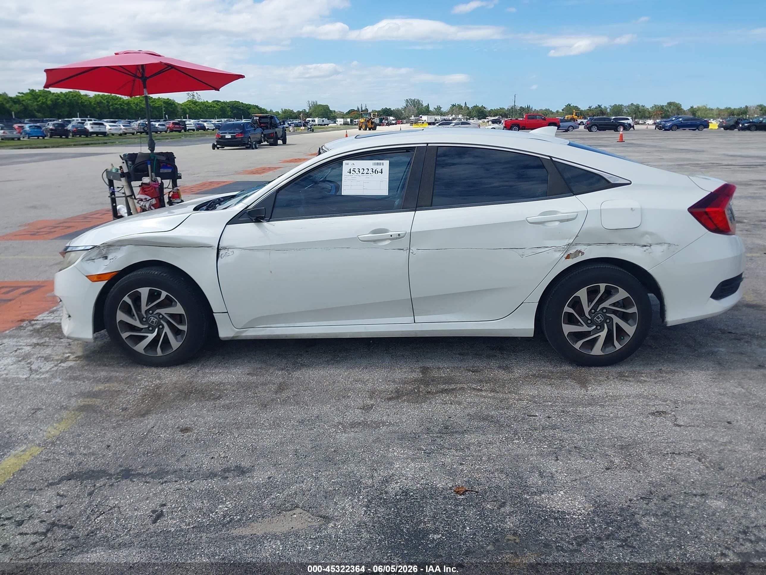 2017 Honda Civic Ex White vin: 19XFC2F76HE207223