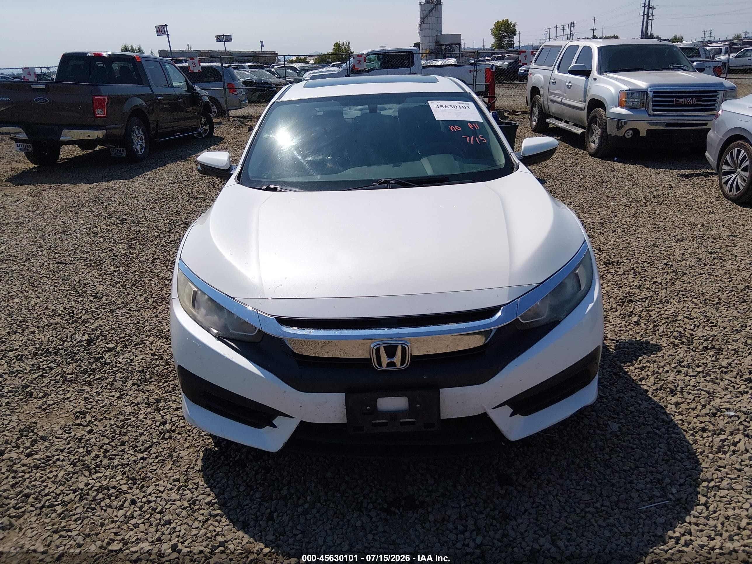 2017 Honda Civic Ex White vin: 19XFC2F76HE212003