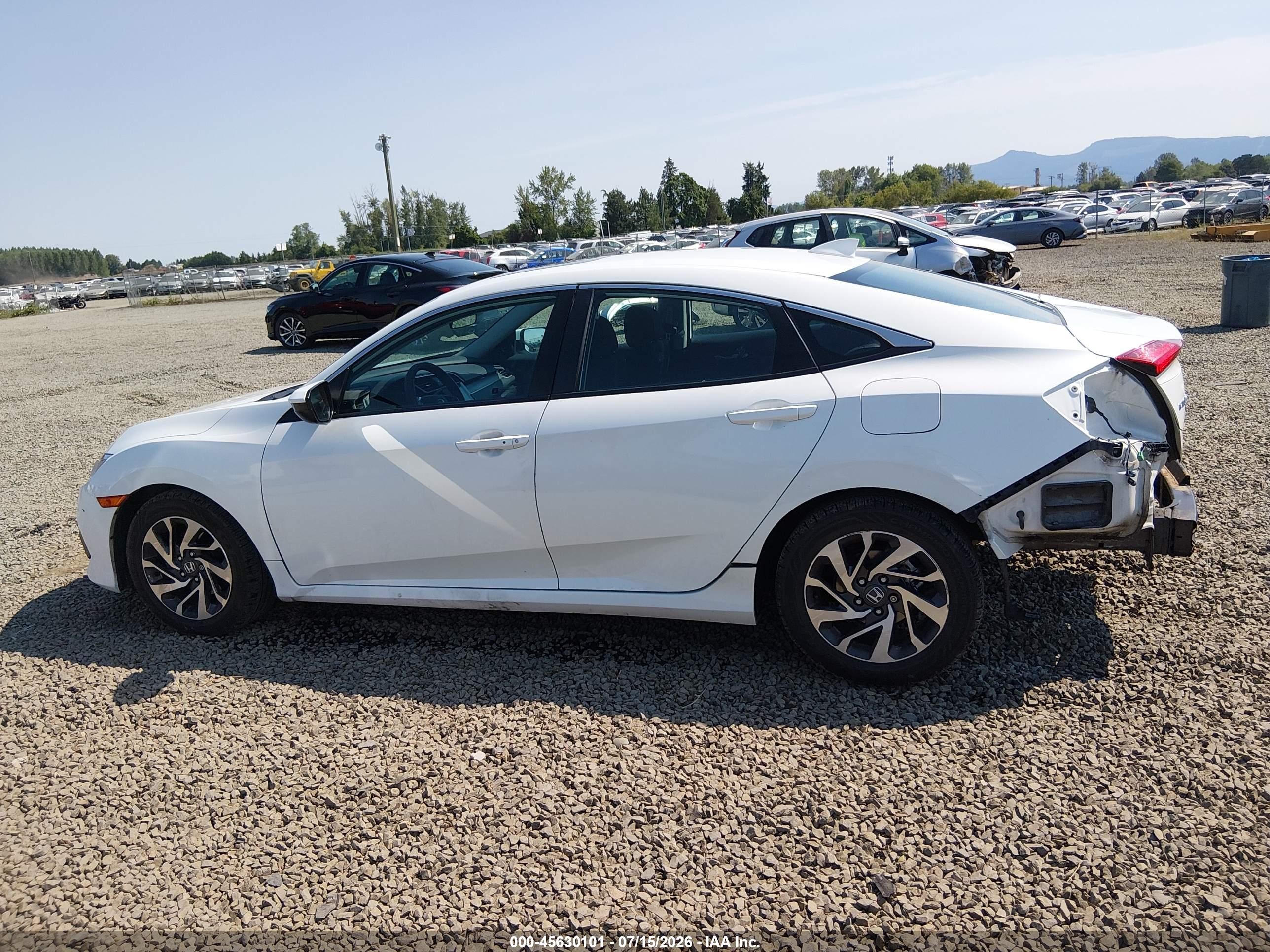 2017 Honda Civic Ex White vin: 19XFC2F76HE212003