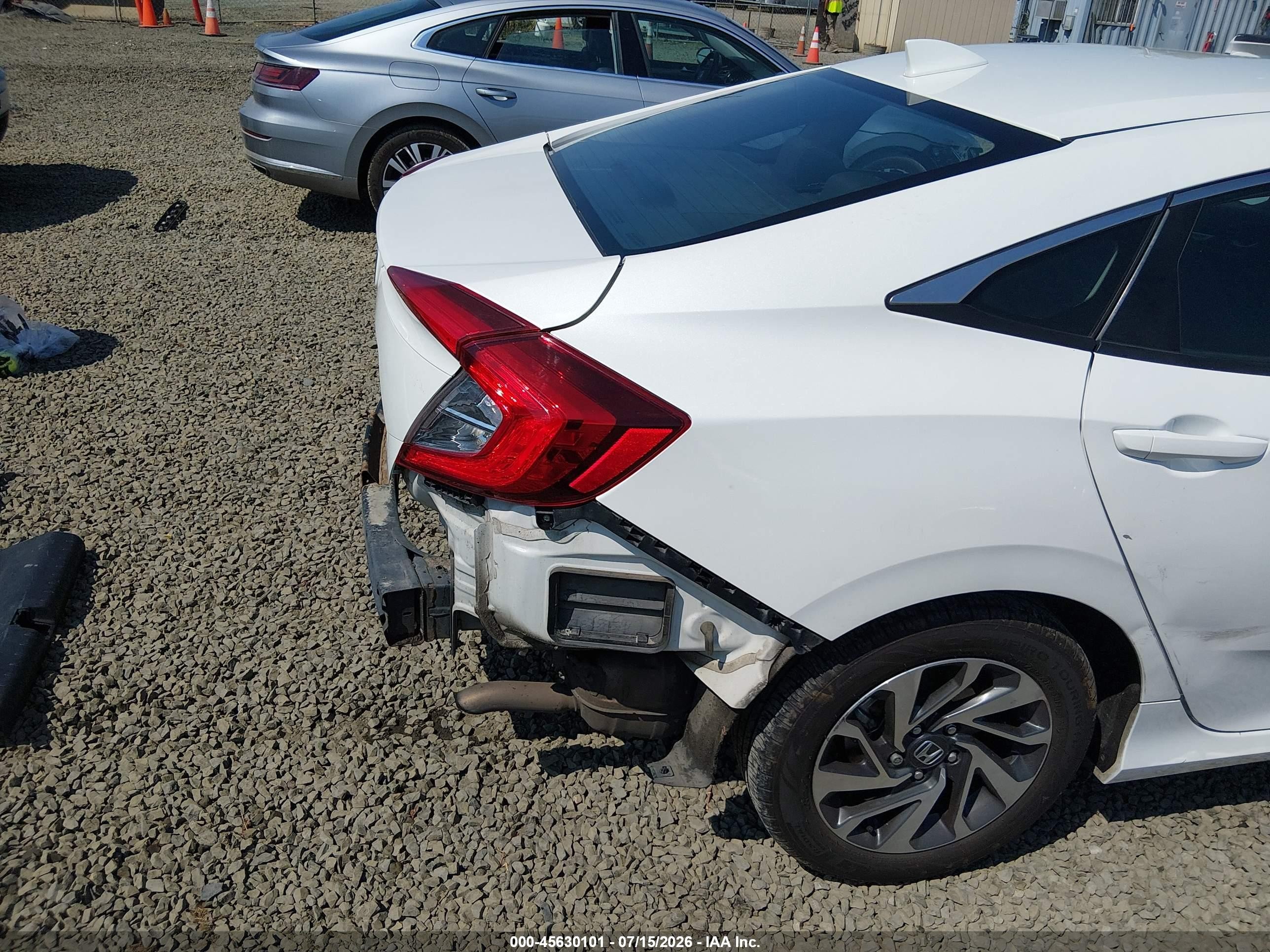2017 Honda Civic Ex White vin: 19XFC2F76HE212003