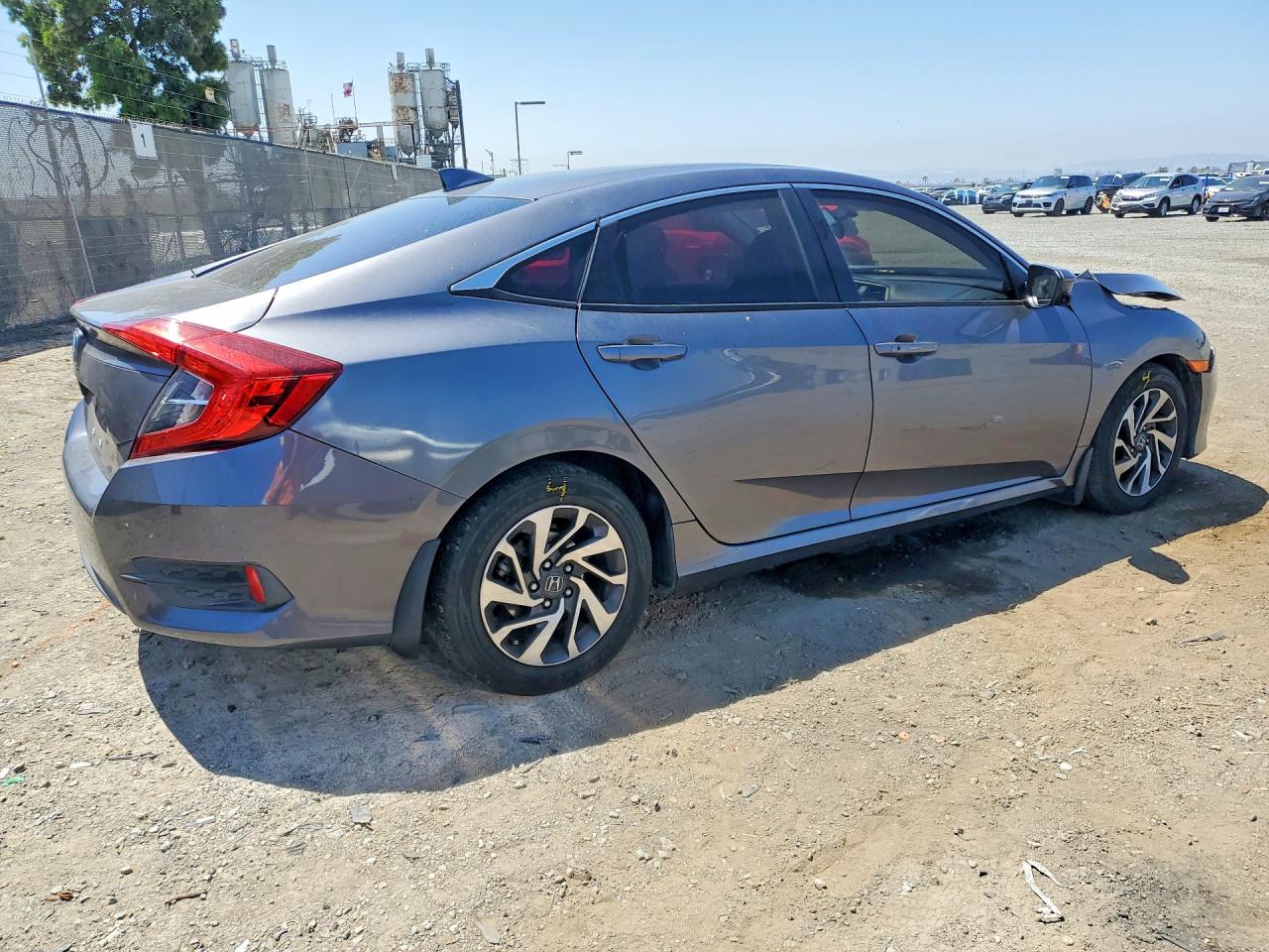 2018 Honda Civic Ex Gray vin: 19XFC2F77JE205096
