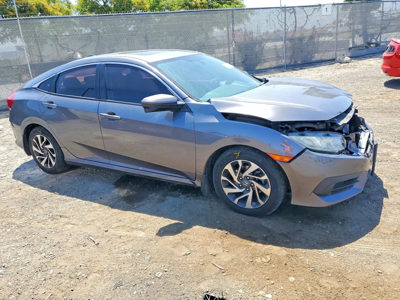 2018 Honda Civic Ex Gray vin: 19XFC2F77JE205096