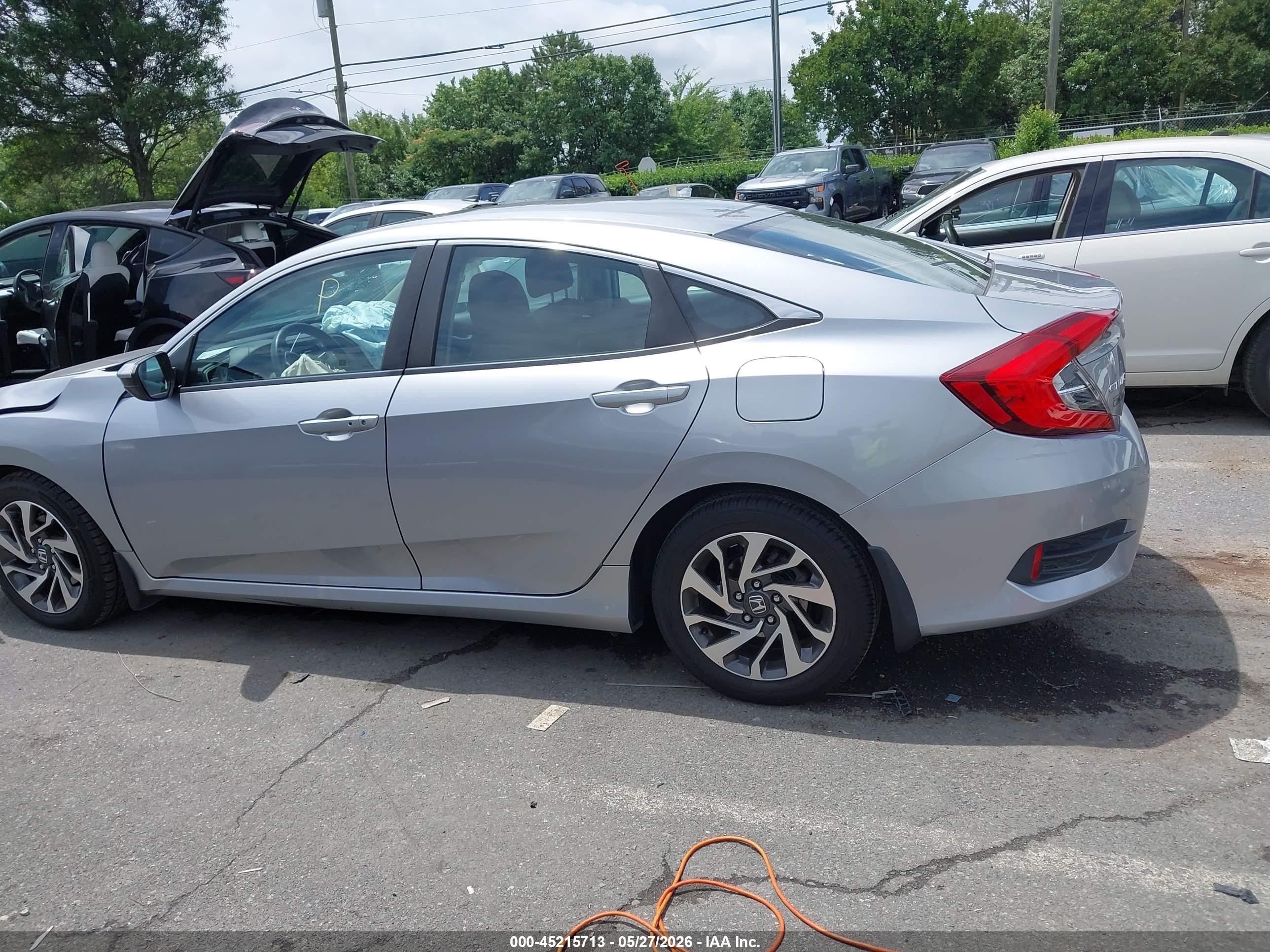 2016 Honda Civic Ex Серебряный vin: 19XFC2F78GE086127