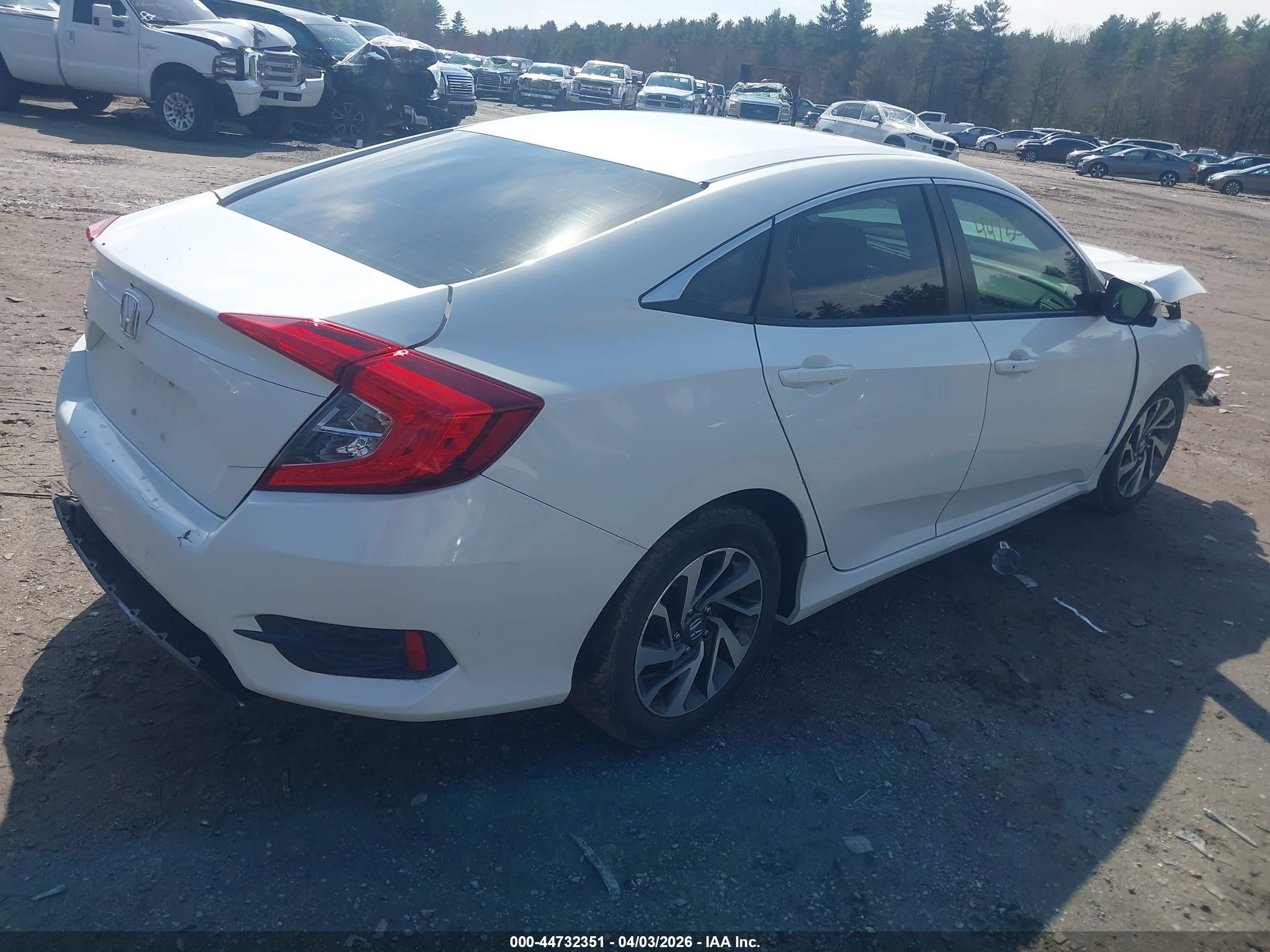 2016 Honda Civic Ex Белый vin: 19XFC2F79GE070633