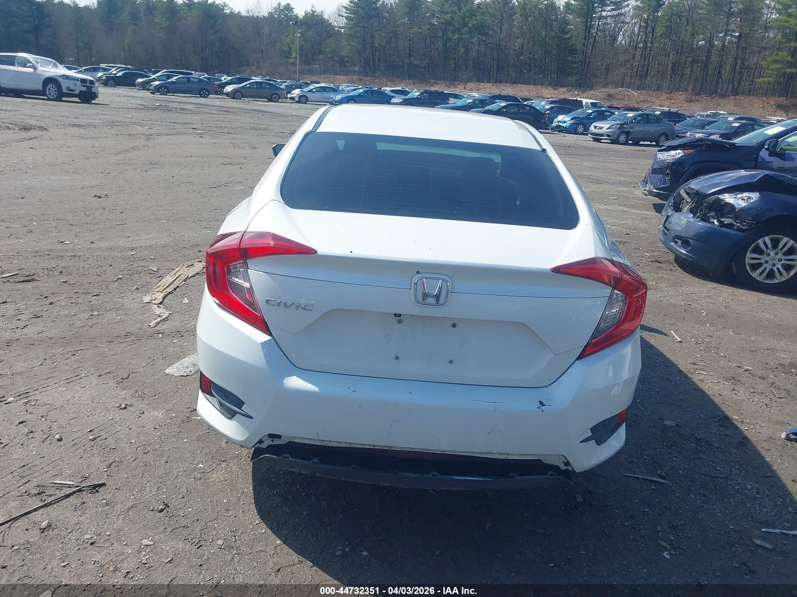 2016 Honda Civic Ex Белый vin: 19XFC2F79GE070633