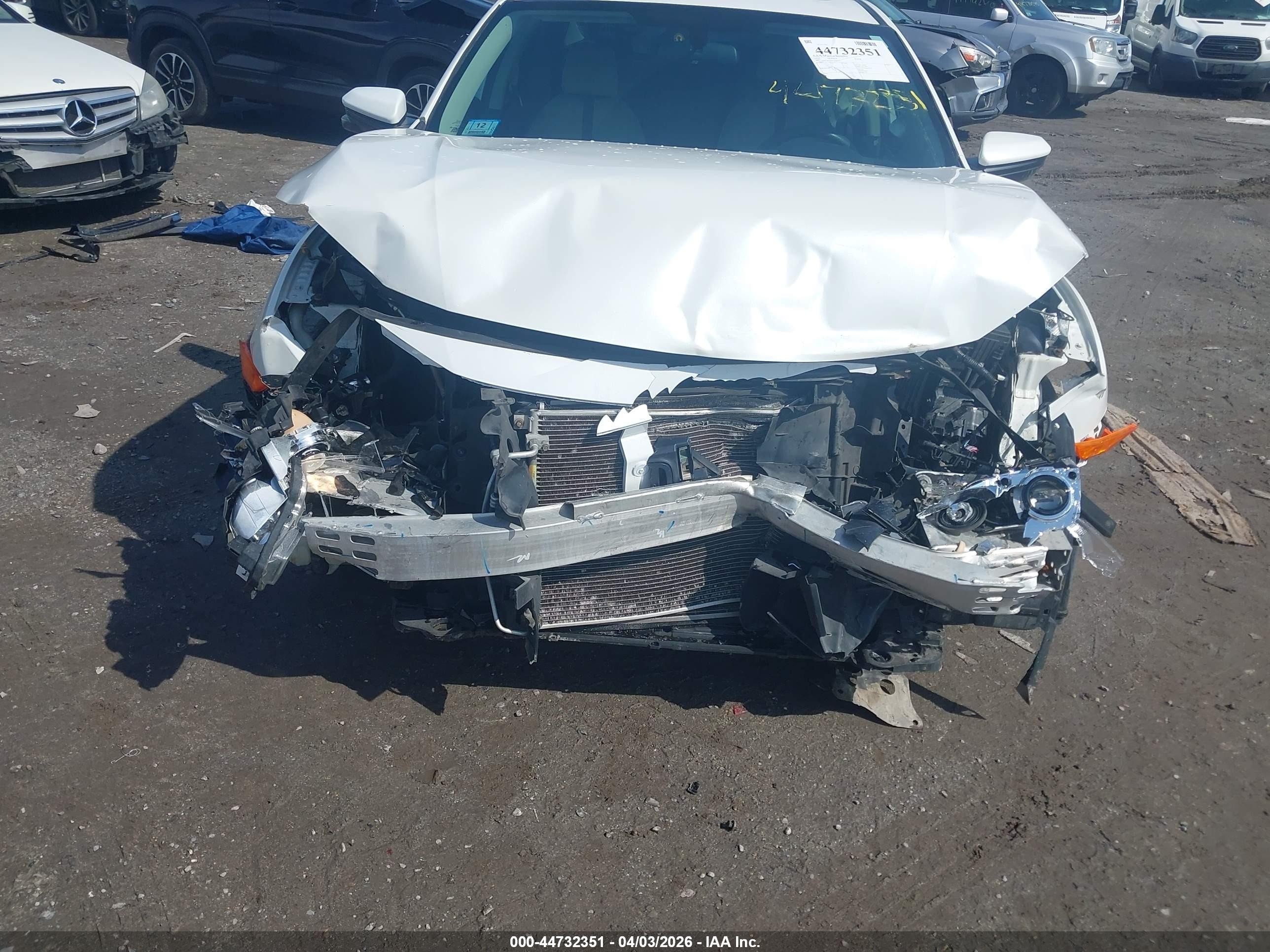 2016 Honda Civic Ex Белый vin: 19XFC2F79GE070633