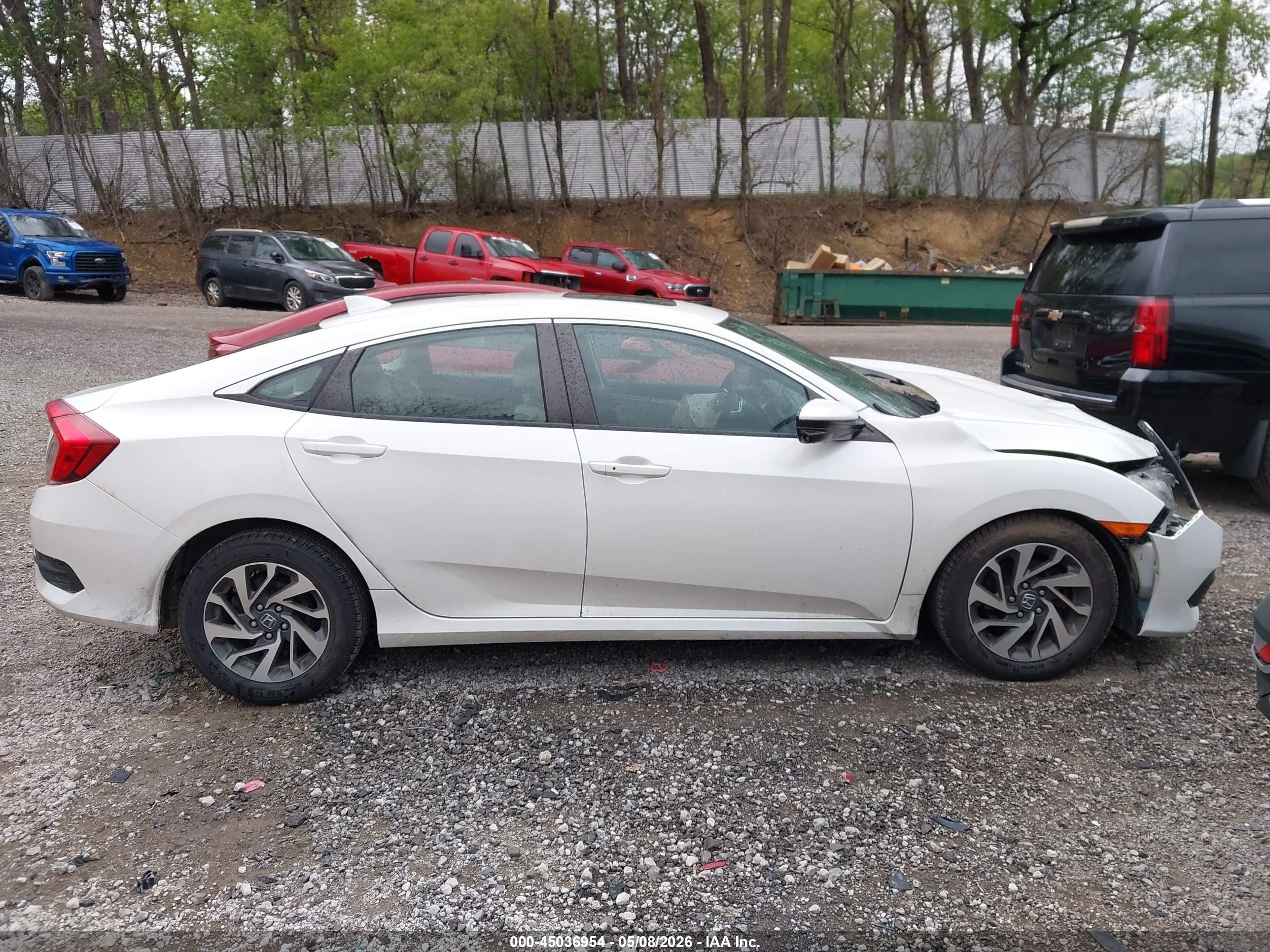2017 Honda Civic Ex White vin: 19XFC2F79HE209032