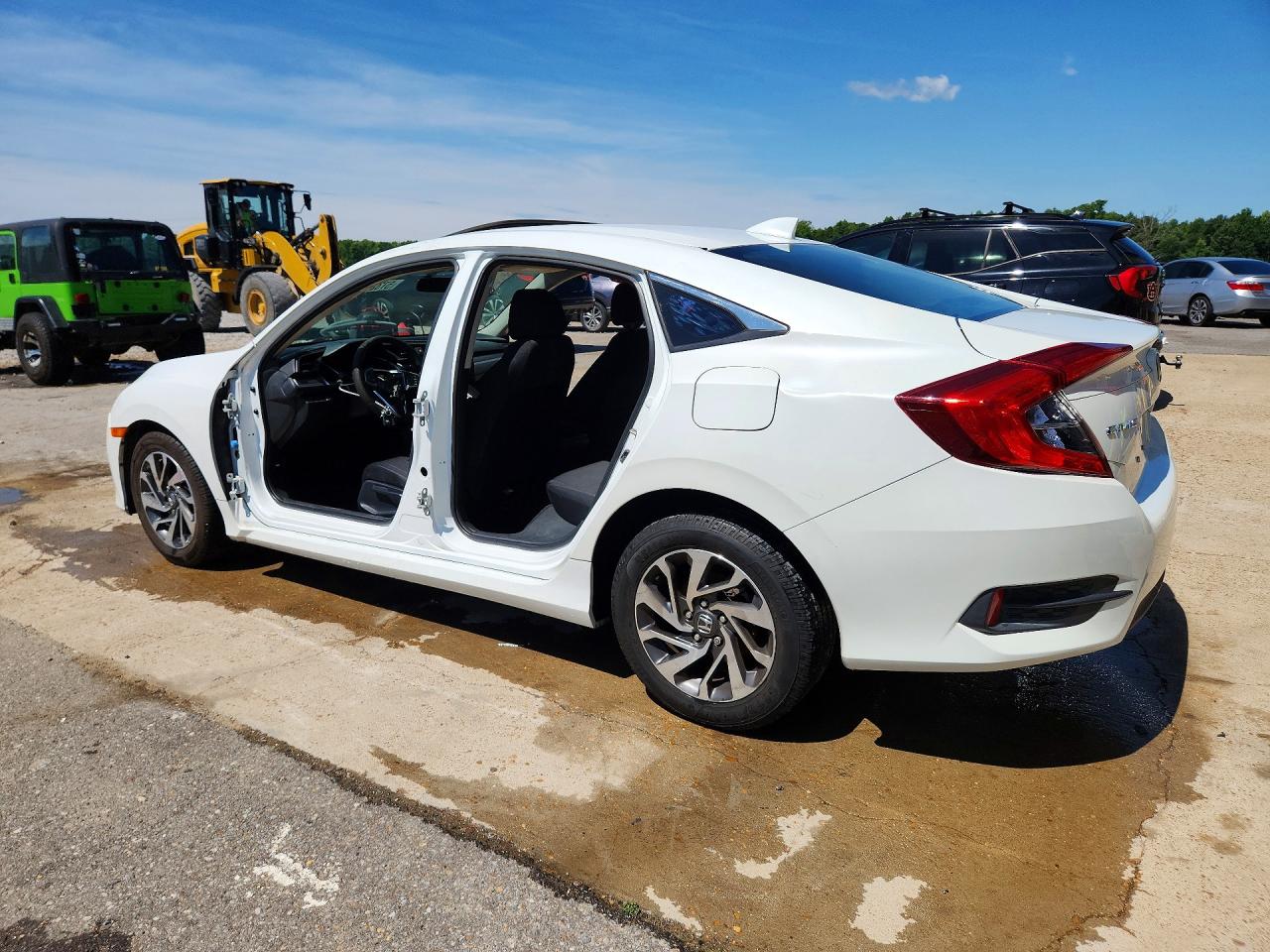 2017 Honda Civic Ex White vin: 19XFC2F7XHE047332