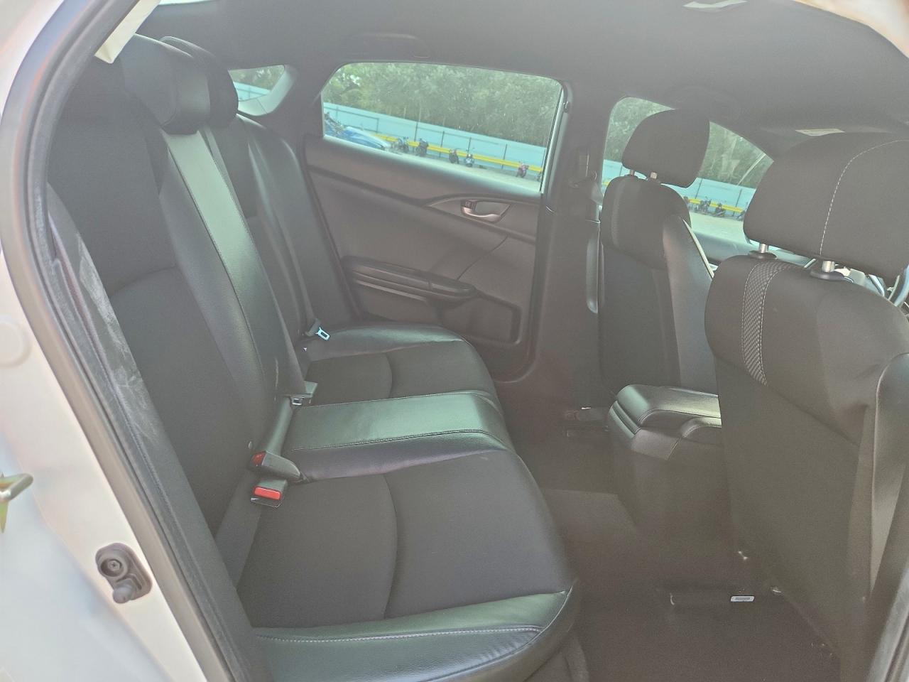 2019 Honda Civic Sport White vin: 19XFC2F82KE047714