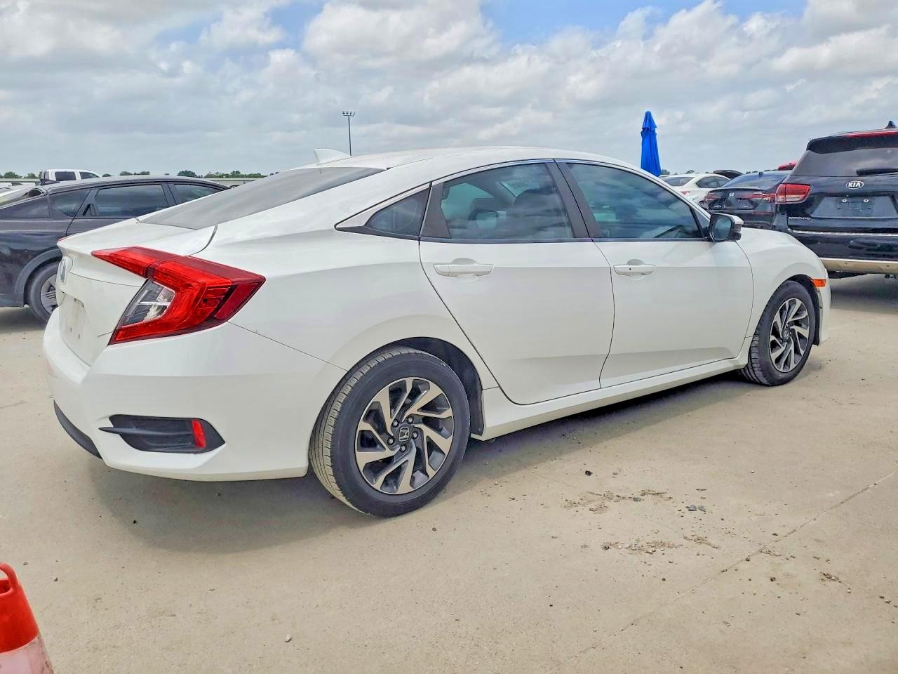 2018 Honda Civic Ex White vin: 19XFC2F84JE012252