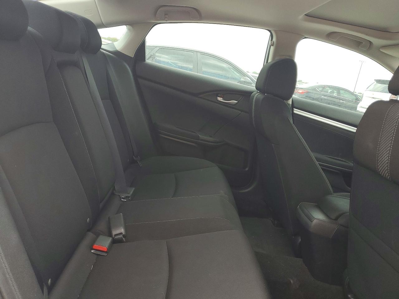 2018 Honda Civic Ex White vin: 19XFC2F84JE012252