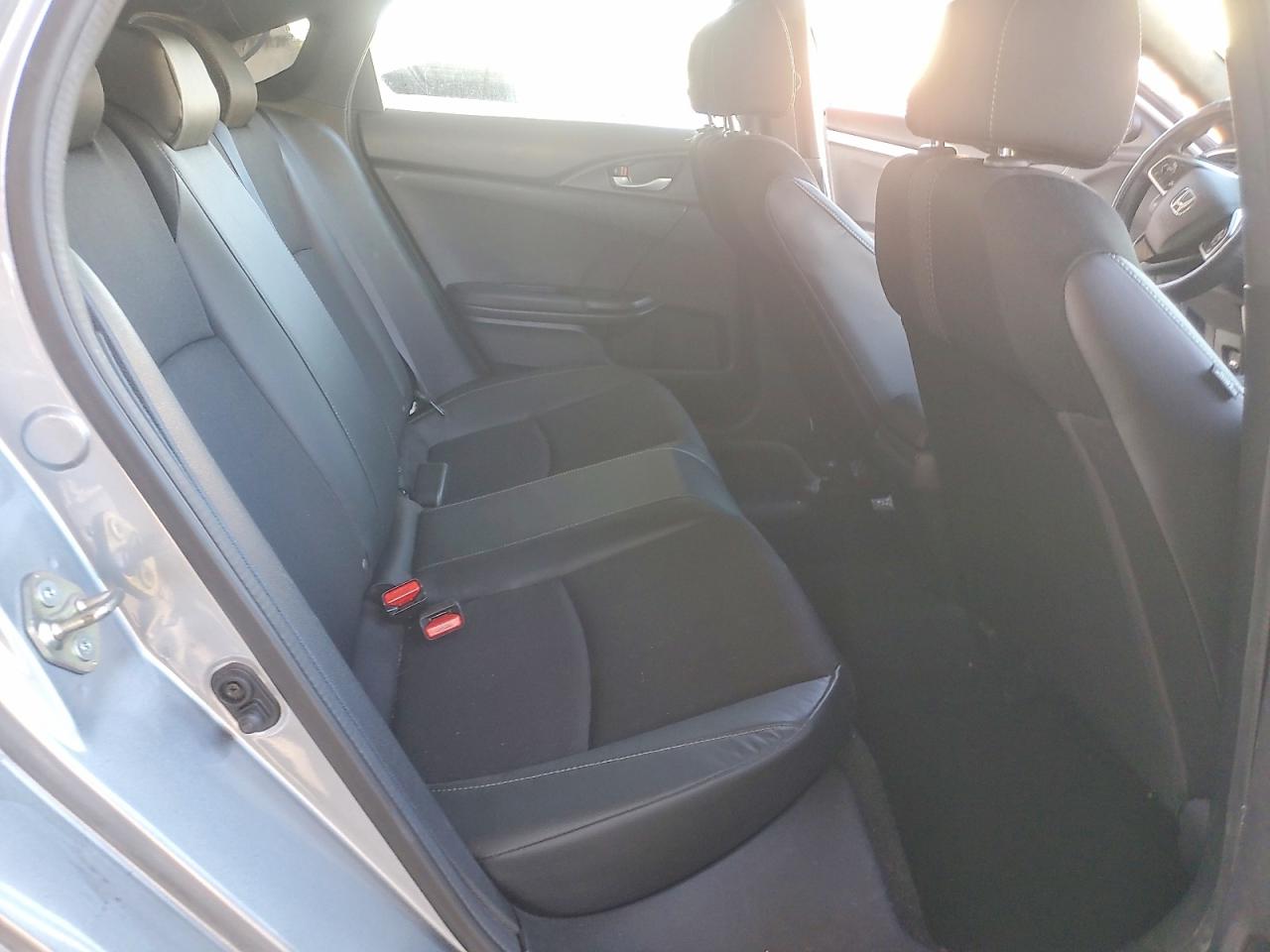 2019 Honda Civic Sport Silver vin: 19XFC2F85KE213451