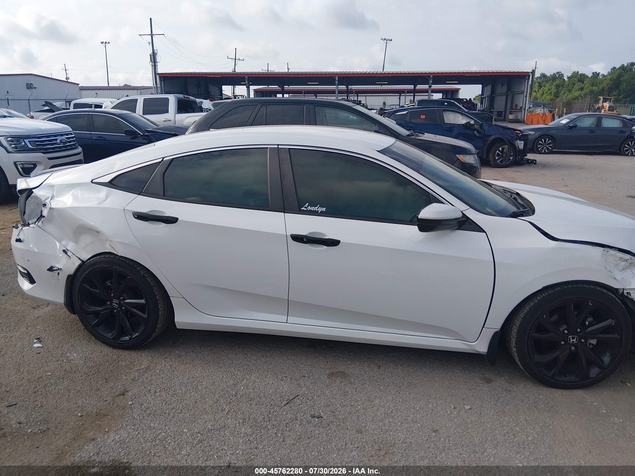 2019 Honda Civic Sport White vin: 19XFC2F88KE047152
