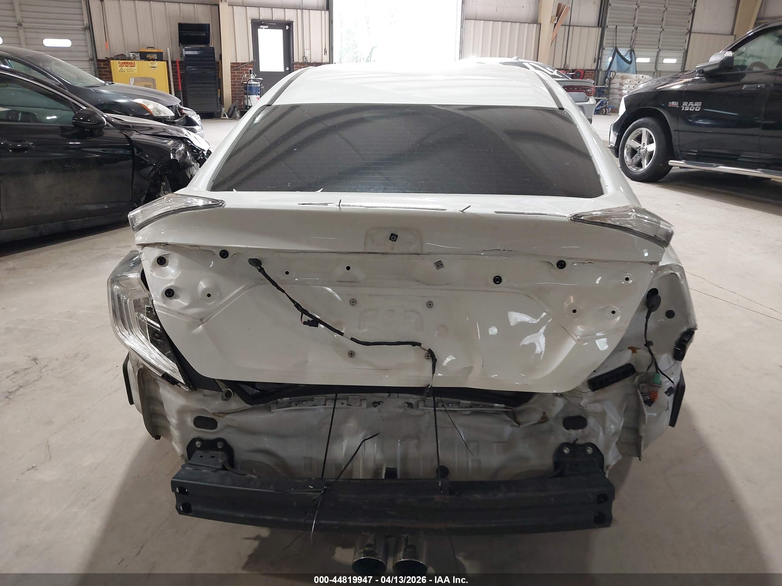 2020 Honda Civic Sport White vin: 19XFC2F88LE024102