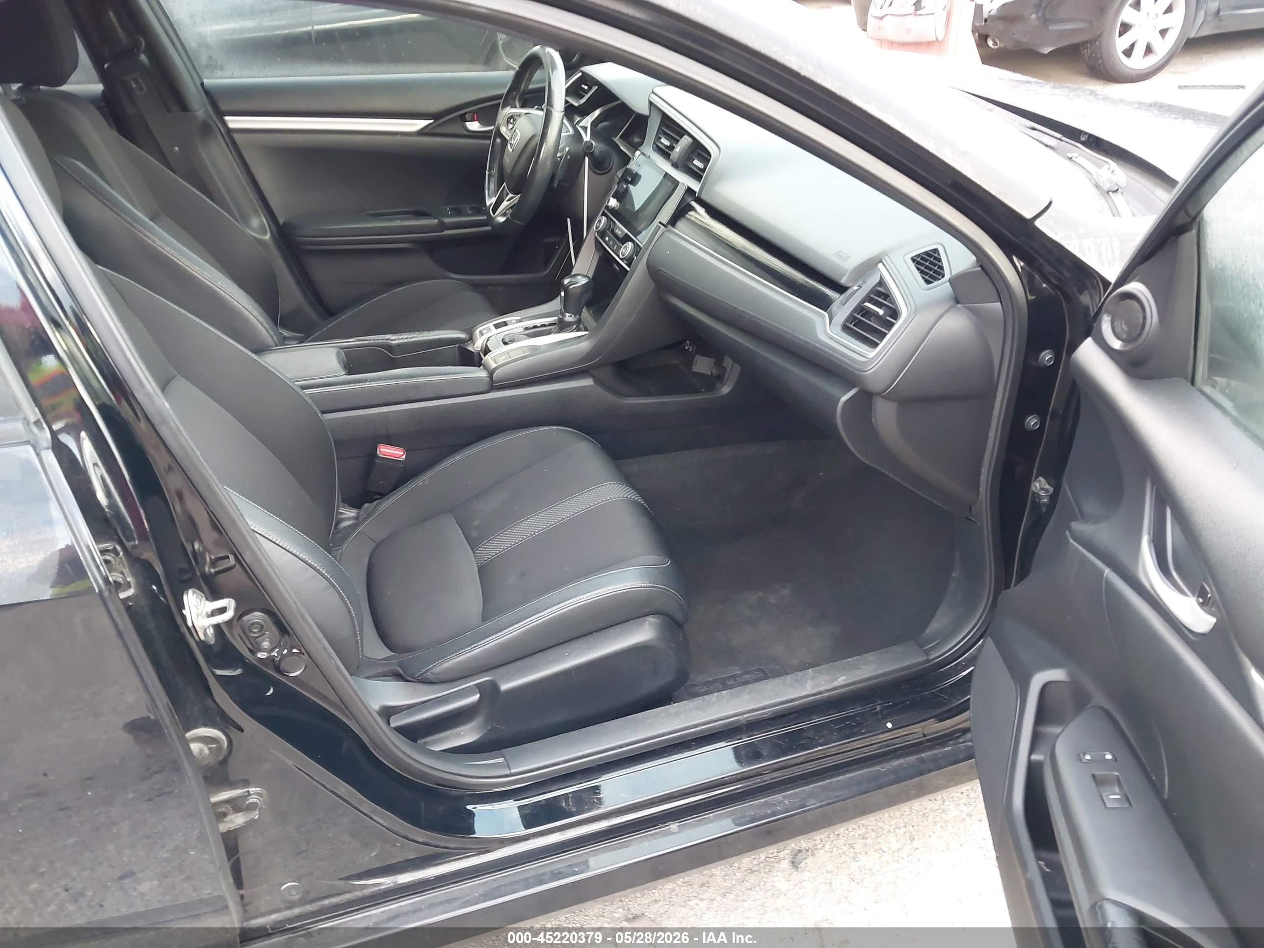 2019 Honda Civic Sport Black vin: 19XFC2F8XKE006151
