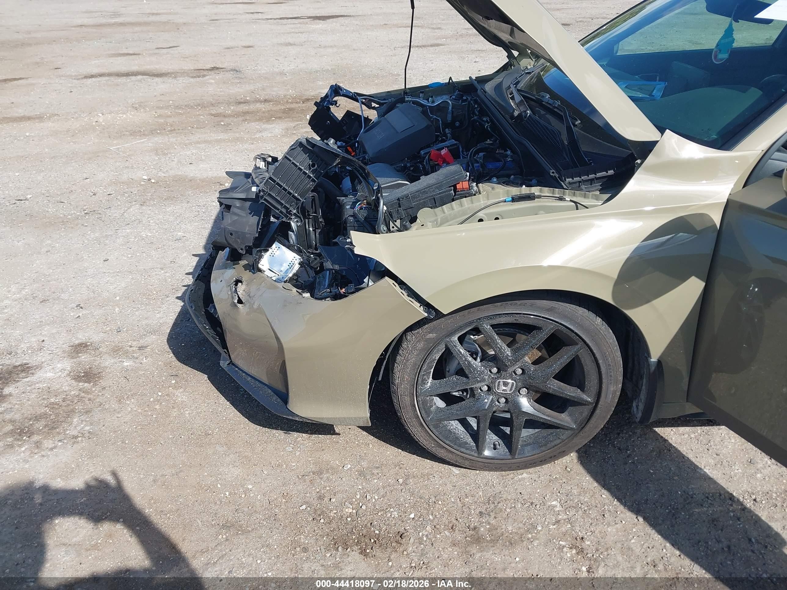 2025 Honda Civic Sedan Sport Tan vin: 19XFL2H88SE011085
