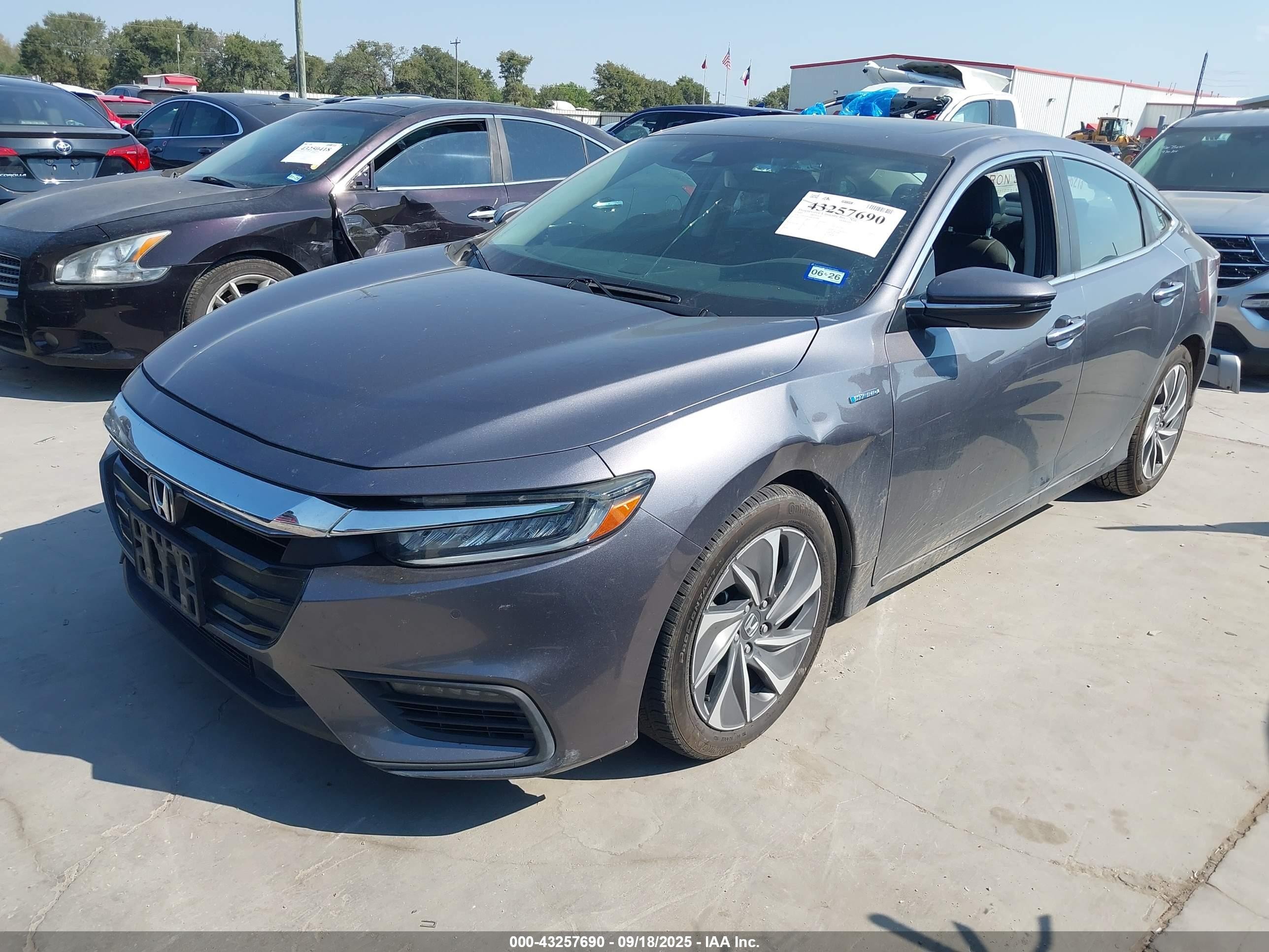 Price & History 2019 Honda Insight Touring 1.5l I-4 Dohc, Vvt, 107hp ...