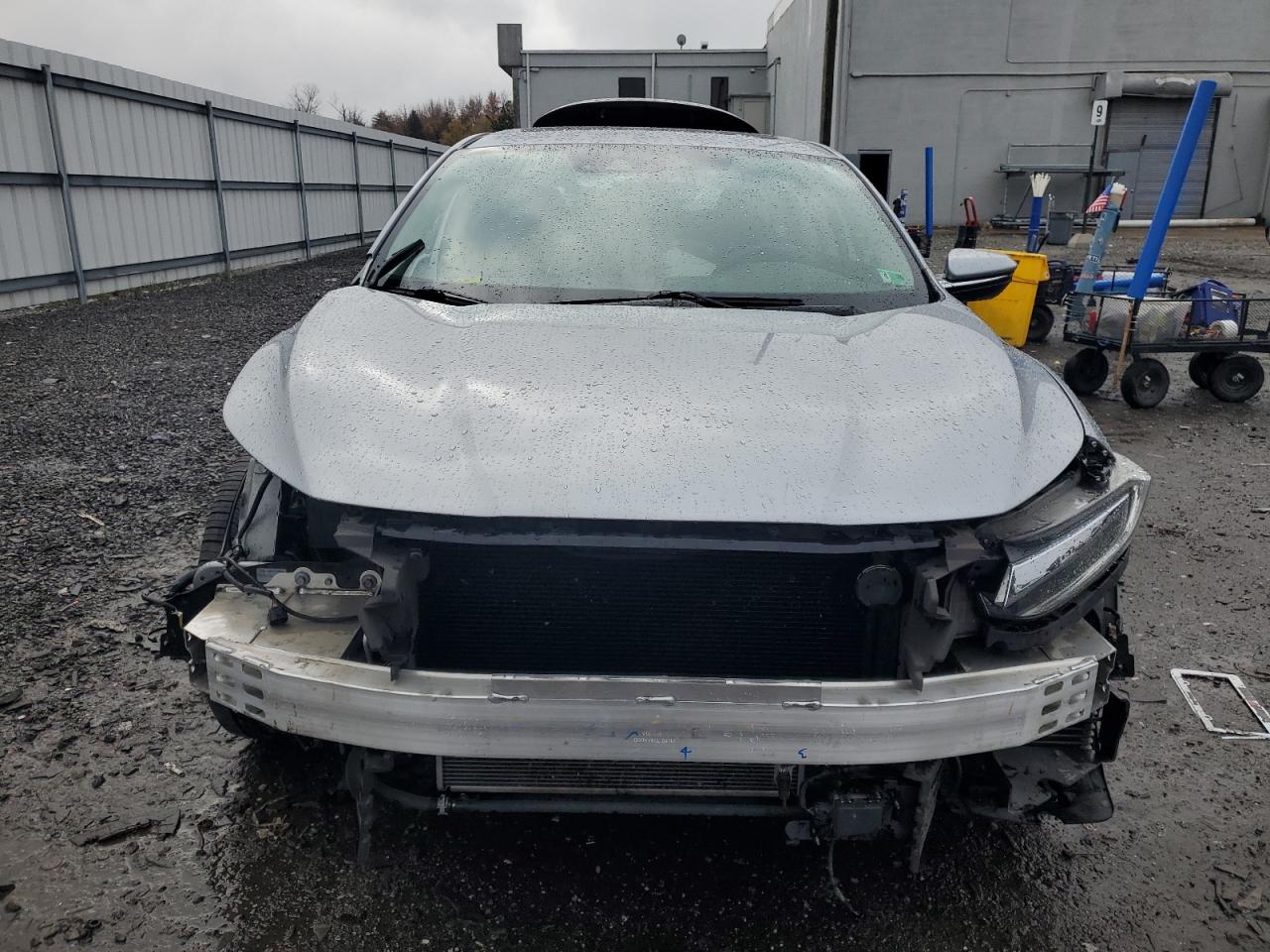 2020 Honda Insight Touring Silver vin: 19XZE4F9XLE005658
