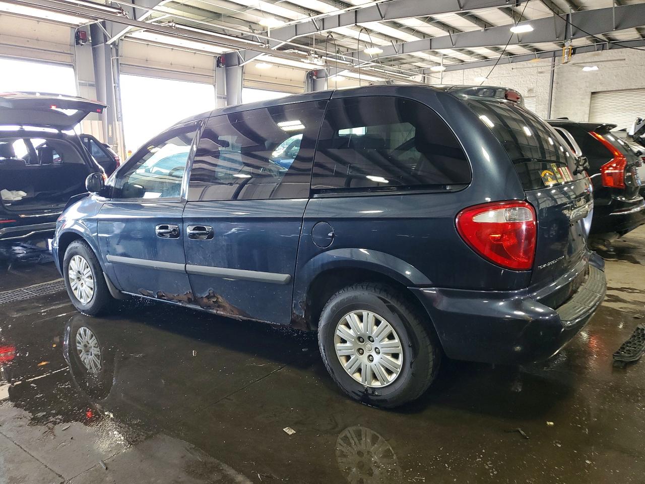 2007 Chrysler Town & Country Lx Blue vin: 1A4GJ45R47B162846