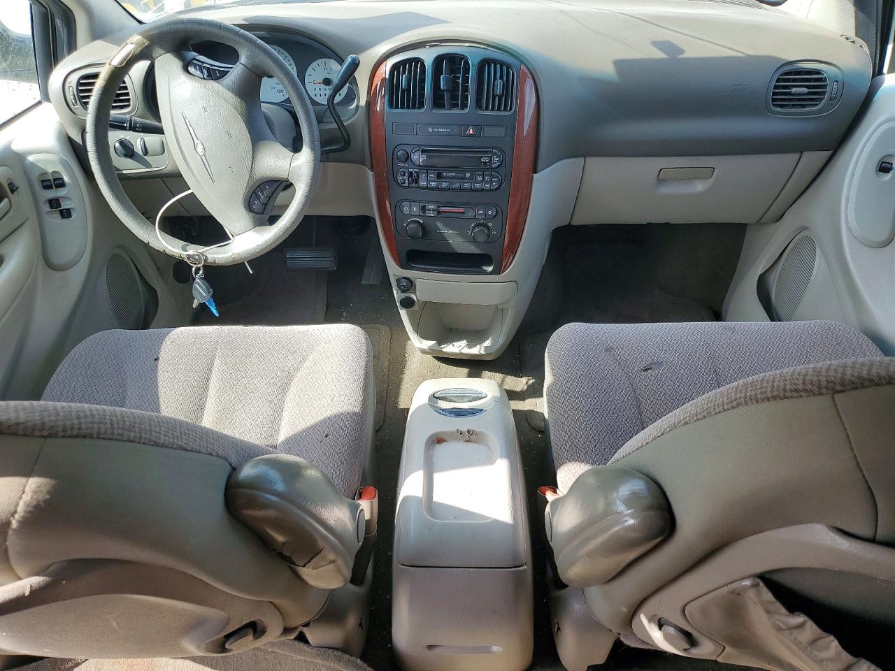 2007 Chrysler Town & Country Lx White vin: 1A4GJ45R57B173662