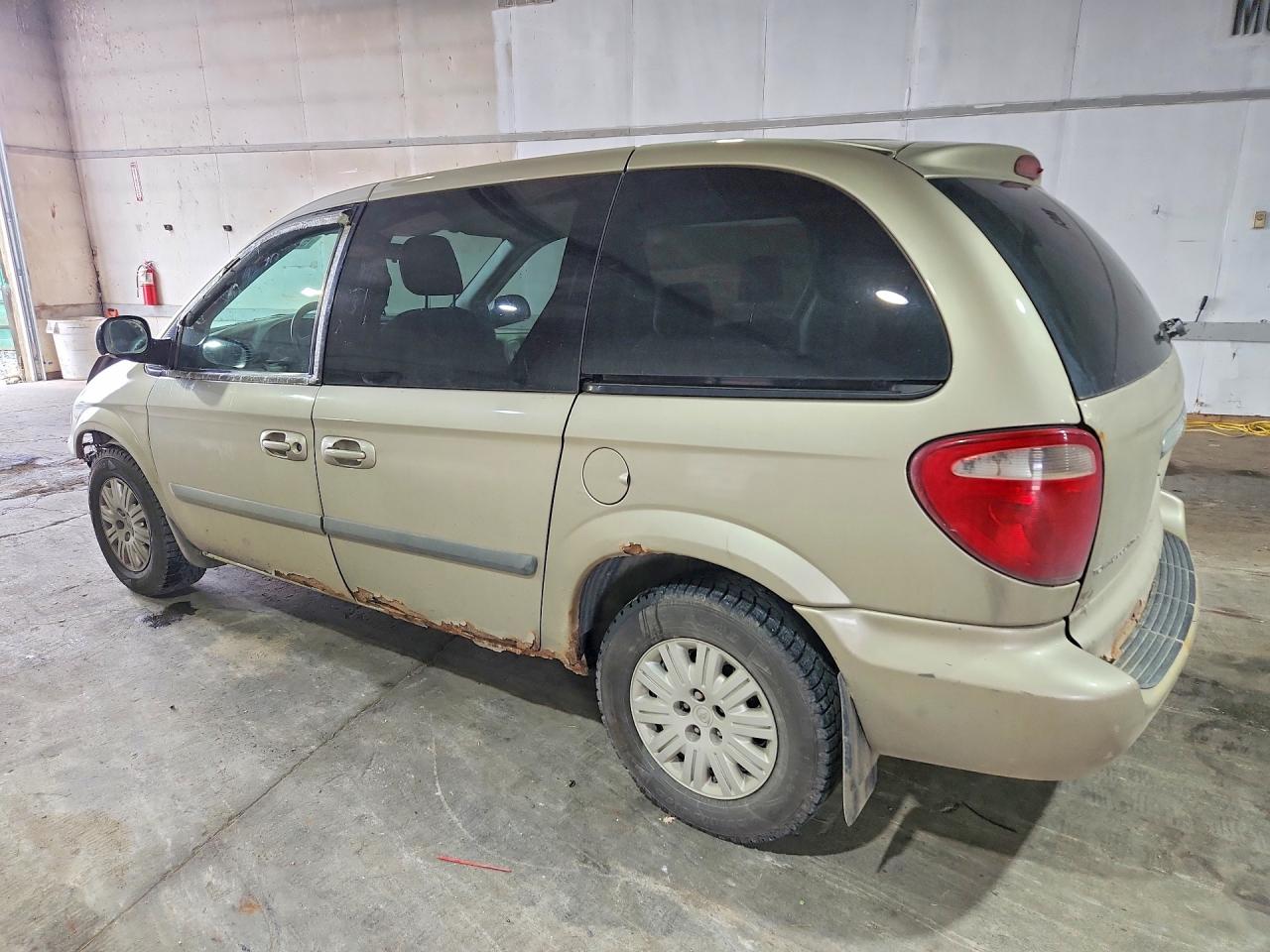 2007 Chrysler Town & Country Lx Желто-коричневый vin: 1A4GJ45R87B246460