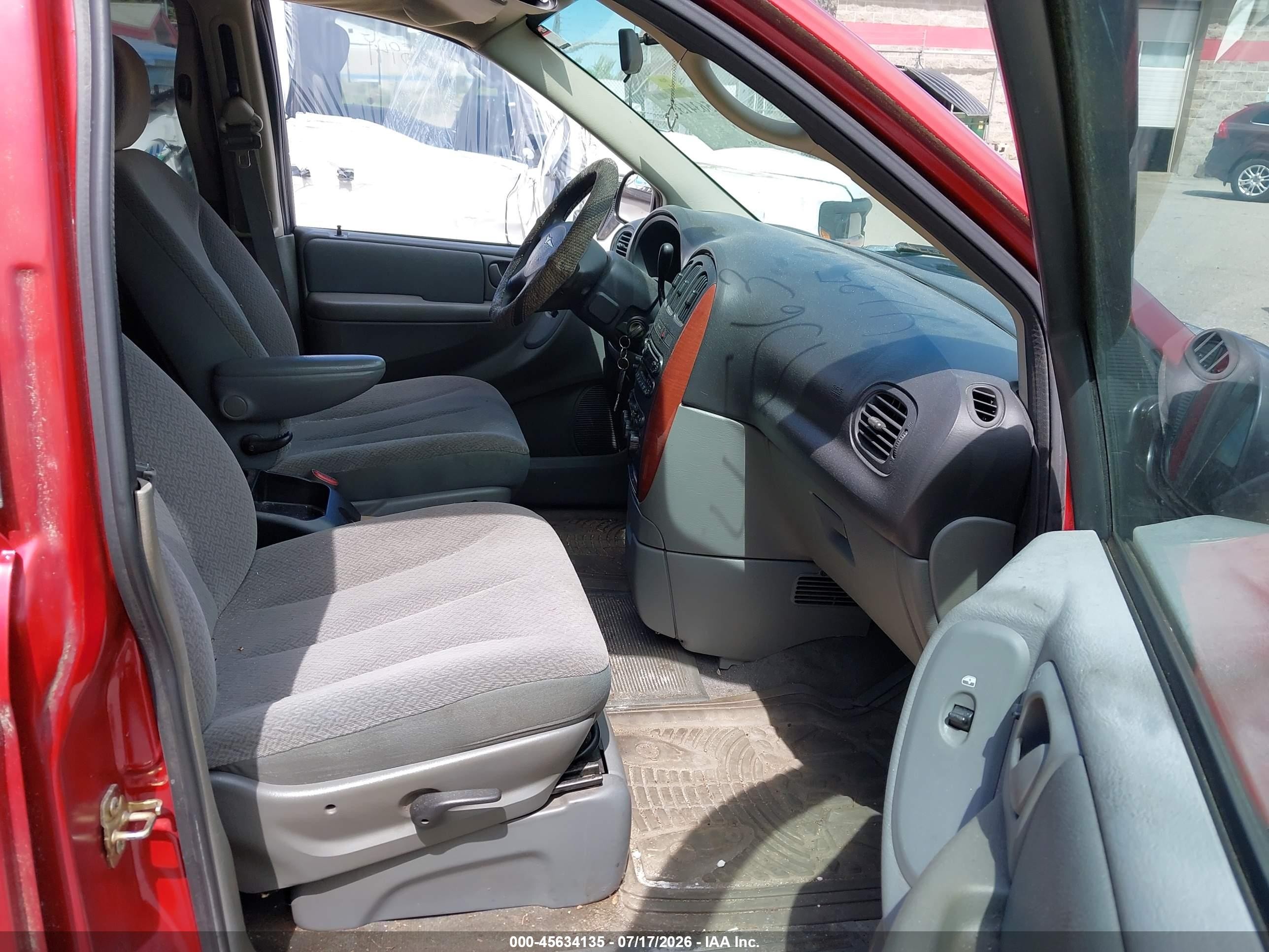2006 Chrysler Town & Country Lx Red vin: 1A4GP44R56B752908