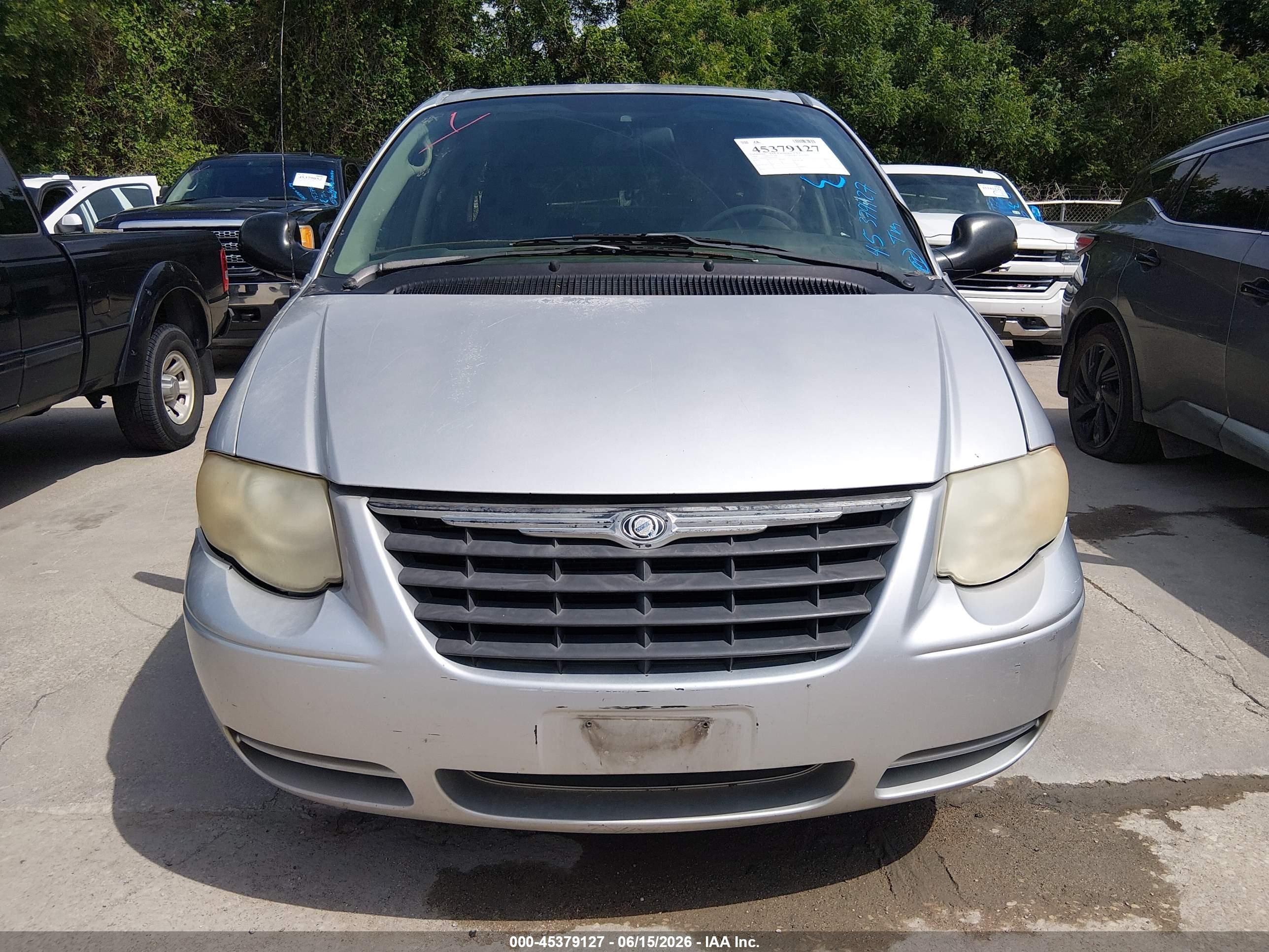 2006 Chrysler Town & Country Lx Gray vin: 1A4GP44R76B609829