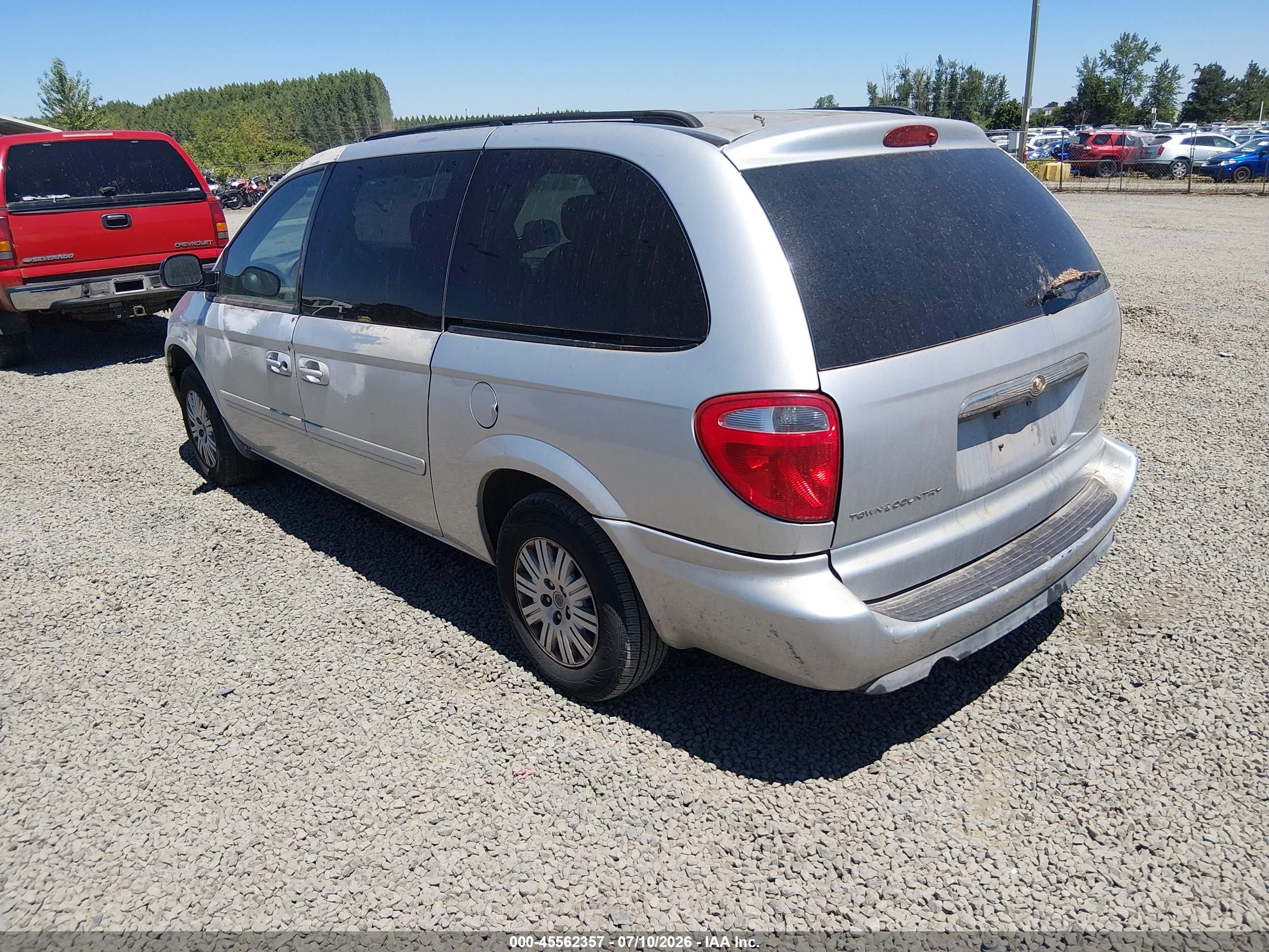 2006 Chrysler Town & Country Lx Silver vin: 1A4GP44R86B751686